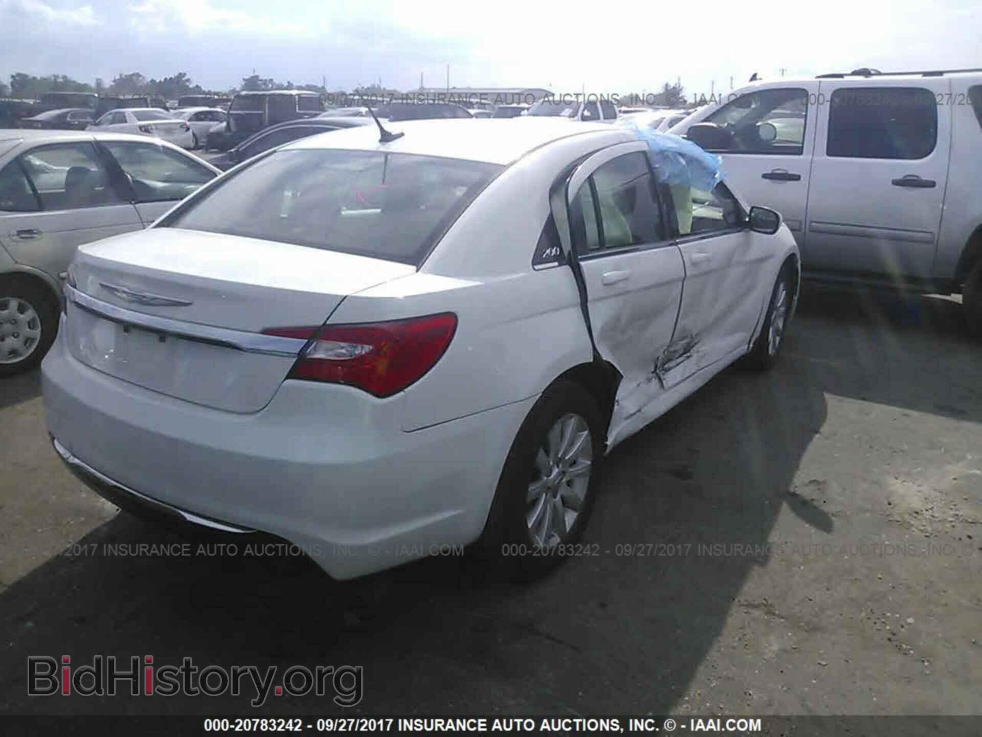 2013 Chrysler 200 - VIN: 1C3CCBBB4DN763053 - Фото 4