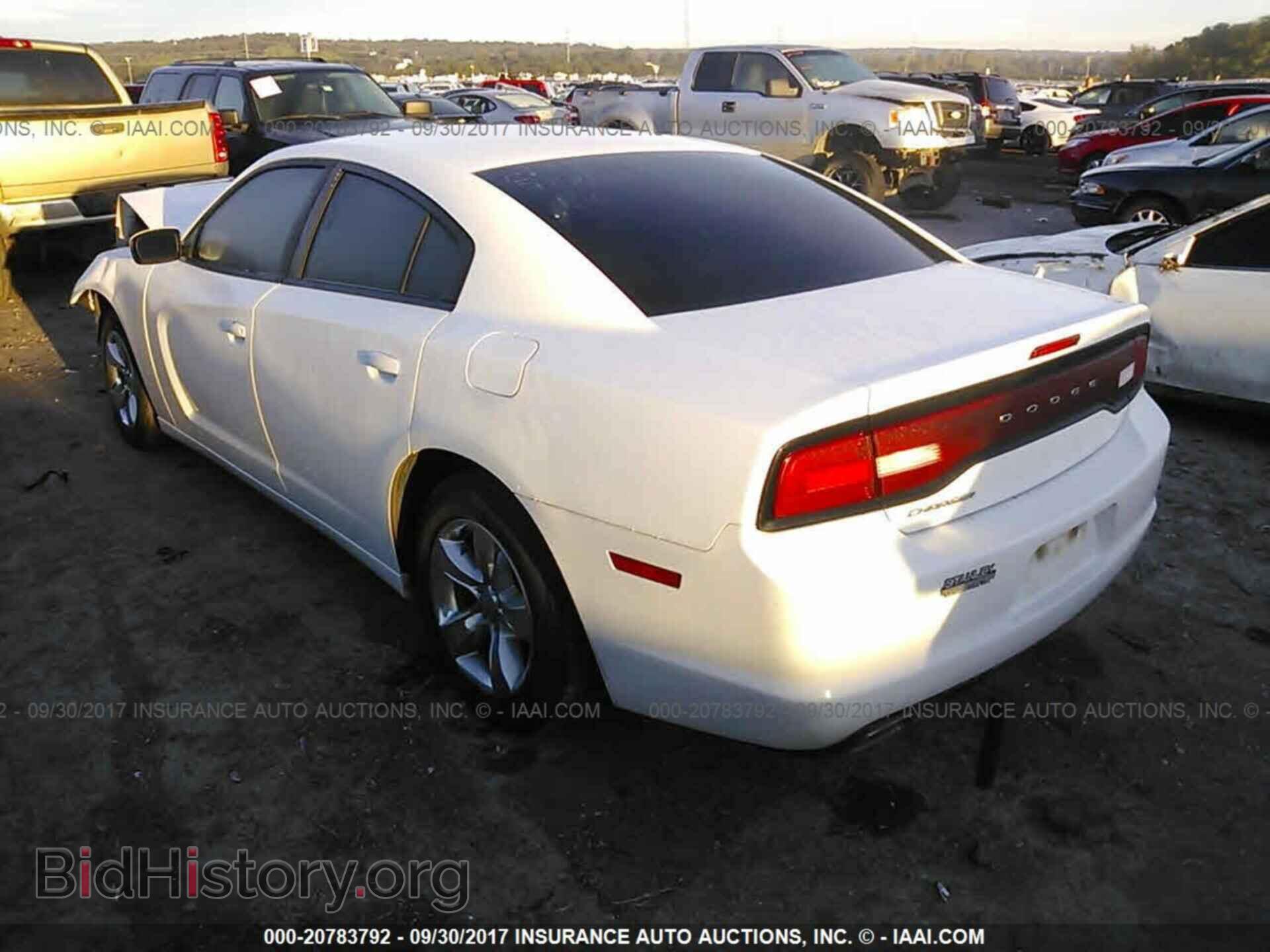 2013 Dodge Charger - VIN: 2C3CDXBG2DH688867 - Photo 3