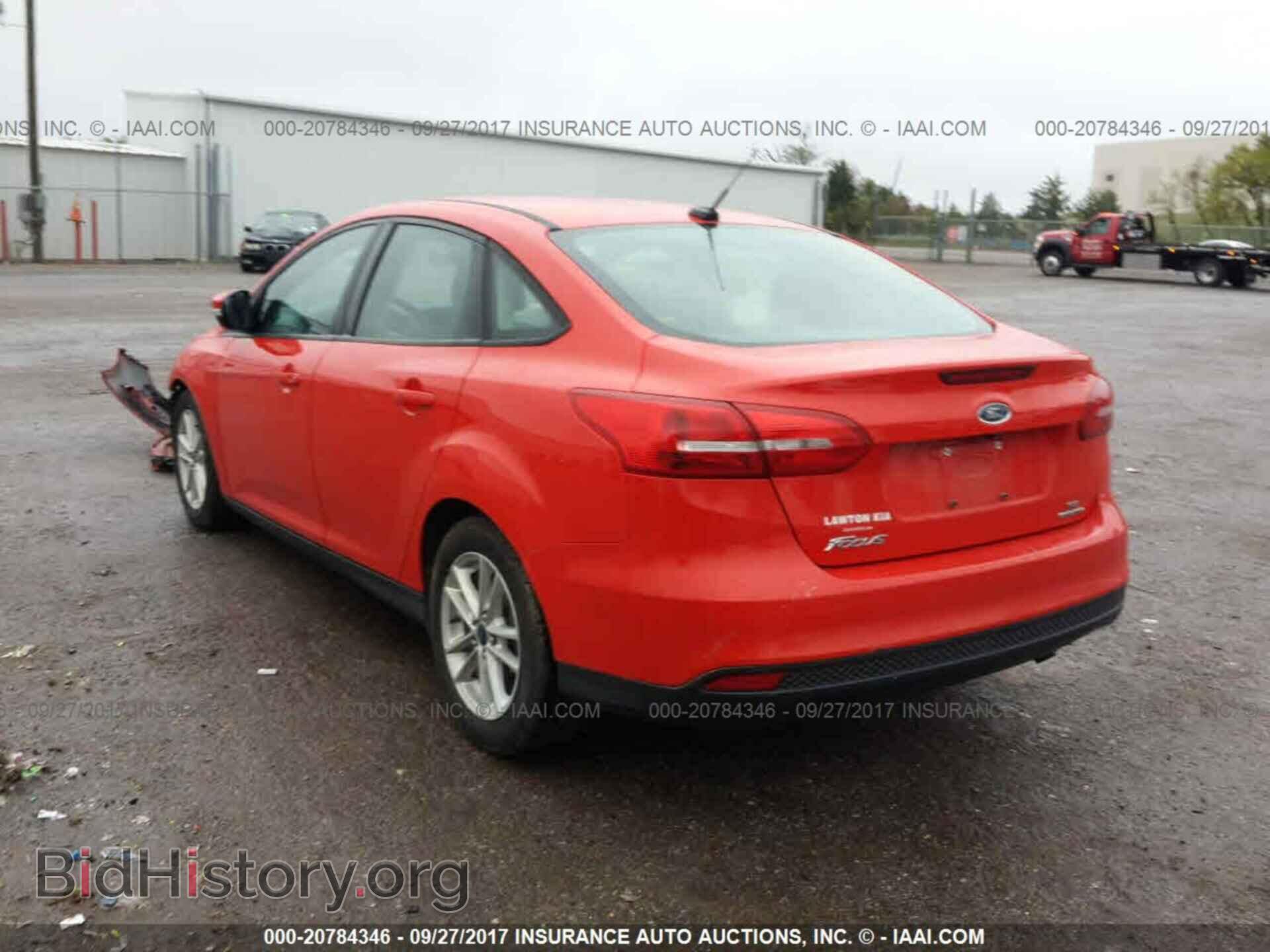 2015 Ford Focus - VIN: 1FADP3F21FL202432 - Photo 3