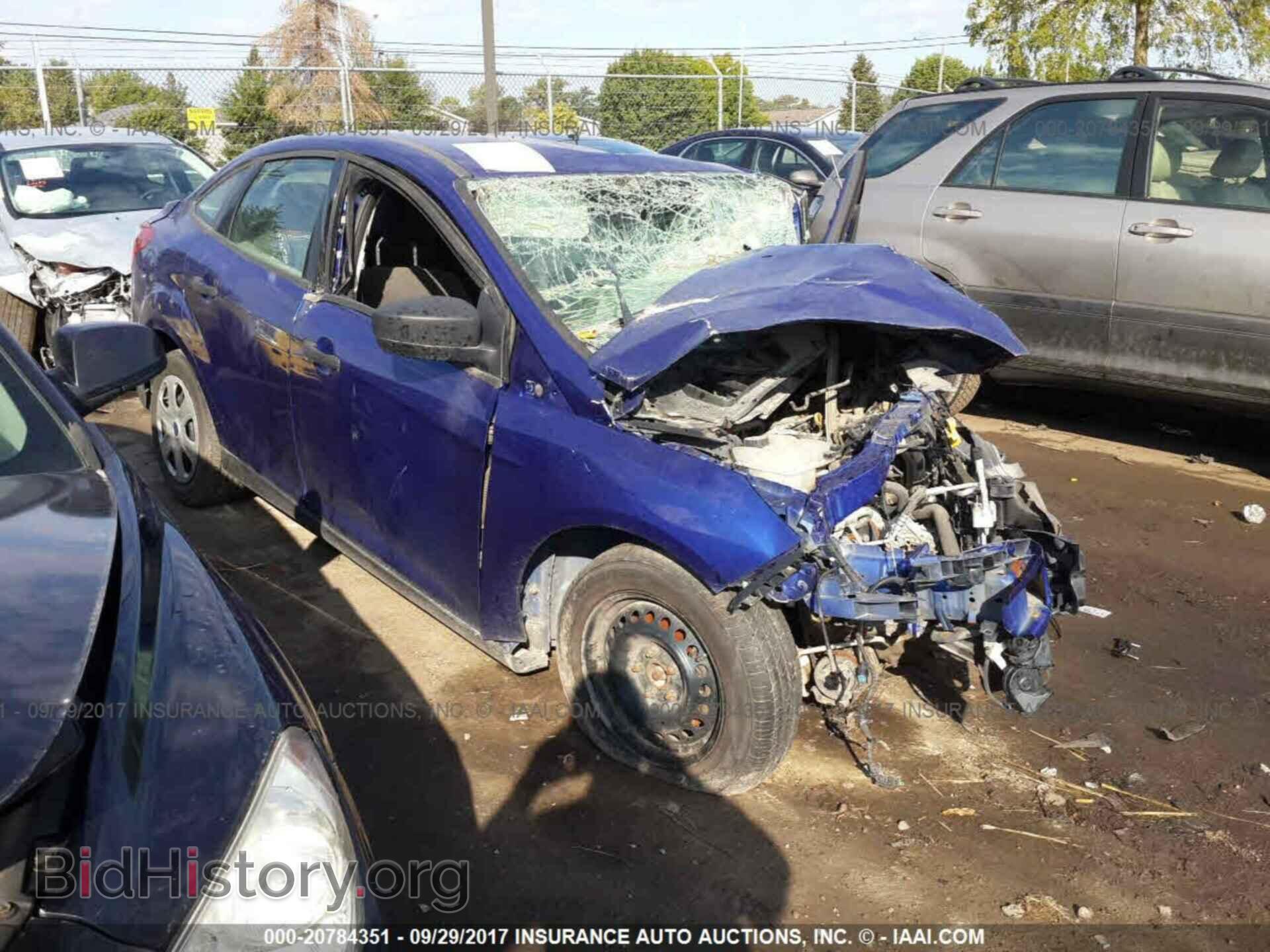 Photo 1FAHP3E27CL320077 - Ford Focus 2012