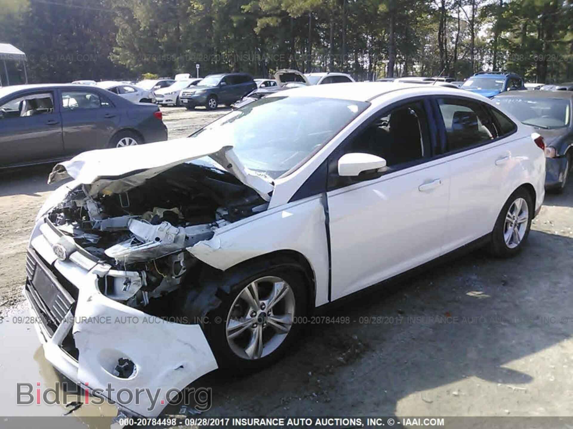 2014 Ford Focus - VIN: 1FADP3F29EL320341 - Photo 2