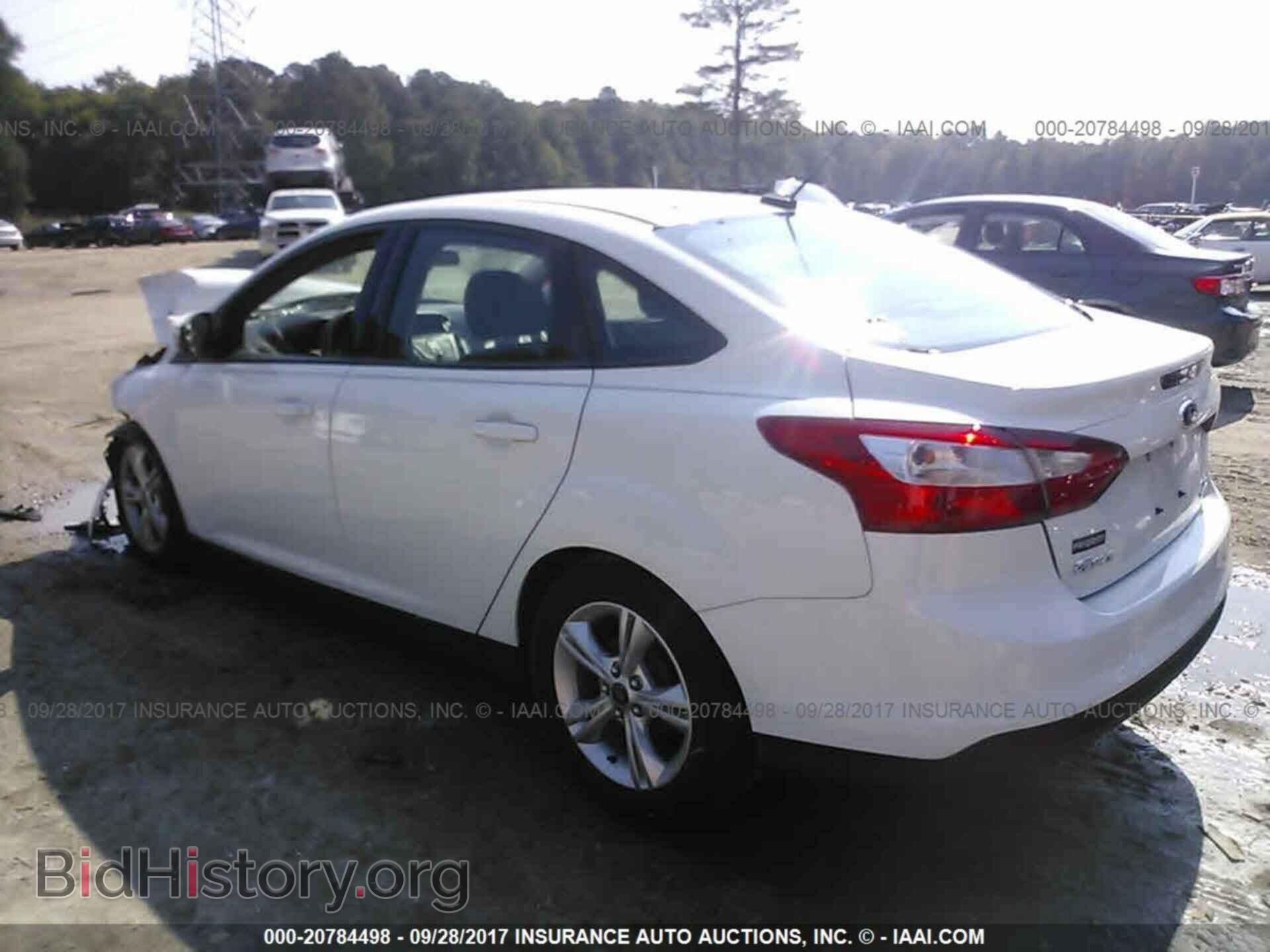 2014 Ford Focus - VIN: 1FADP3F29EL320341 - Photo 3