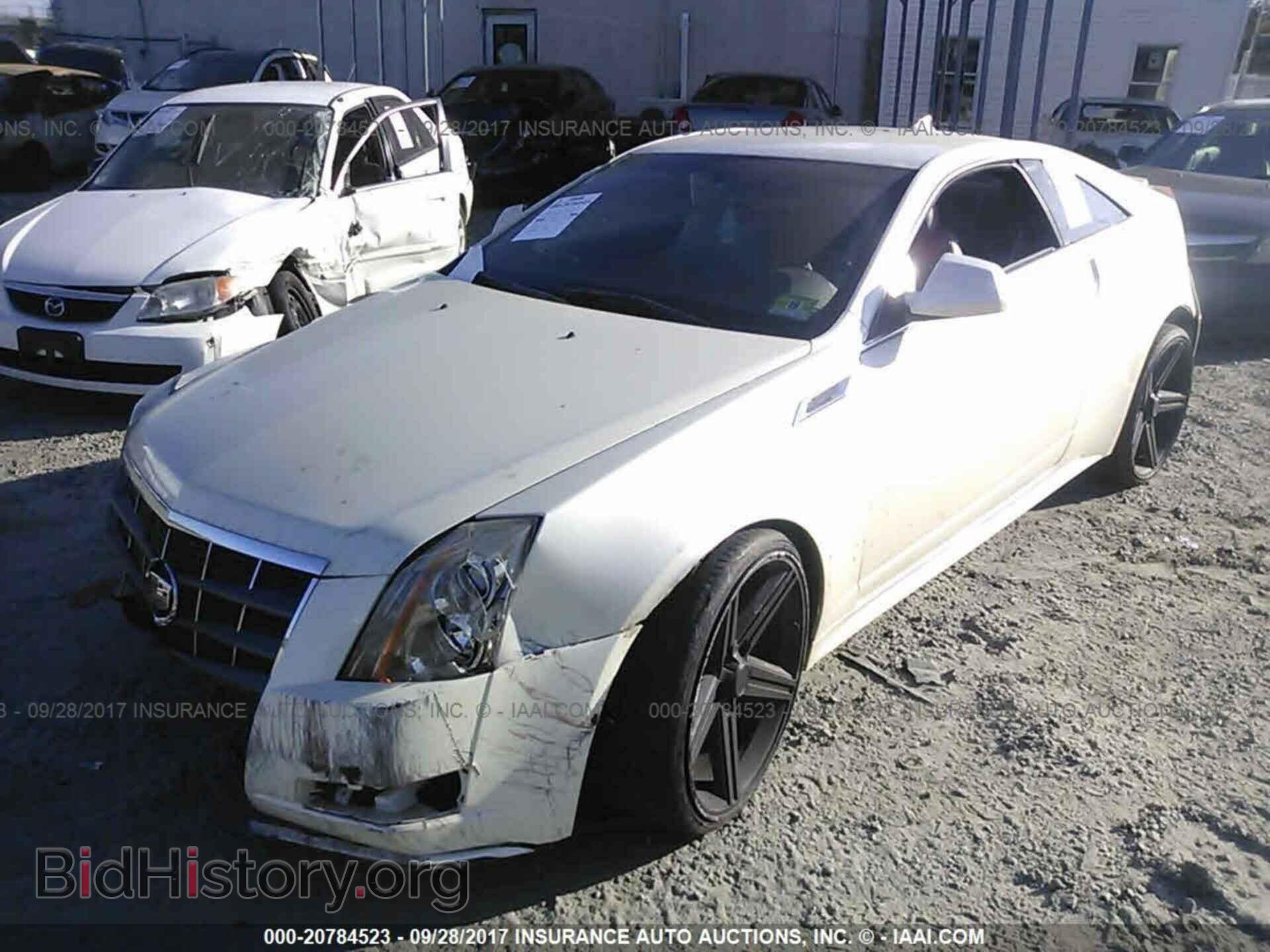 2011 Cadillac Cts - VIN: 1G6DA1ED7B0168076 - Фото 2