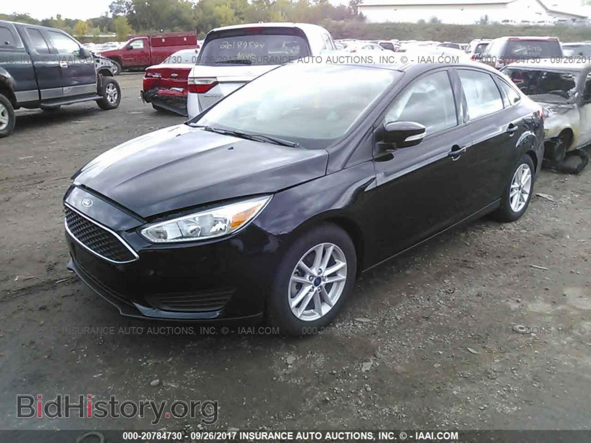 2016 Ford Focus - VIN: 1FADP3F20GL282128 - Photo 2