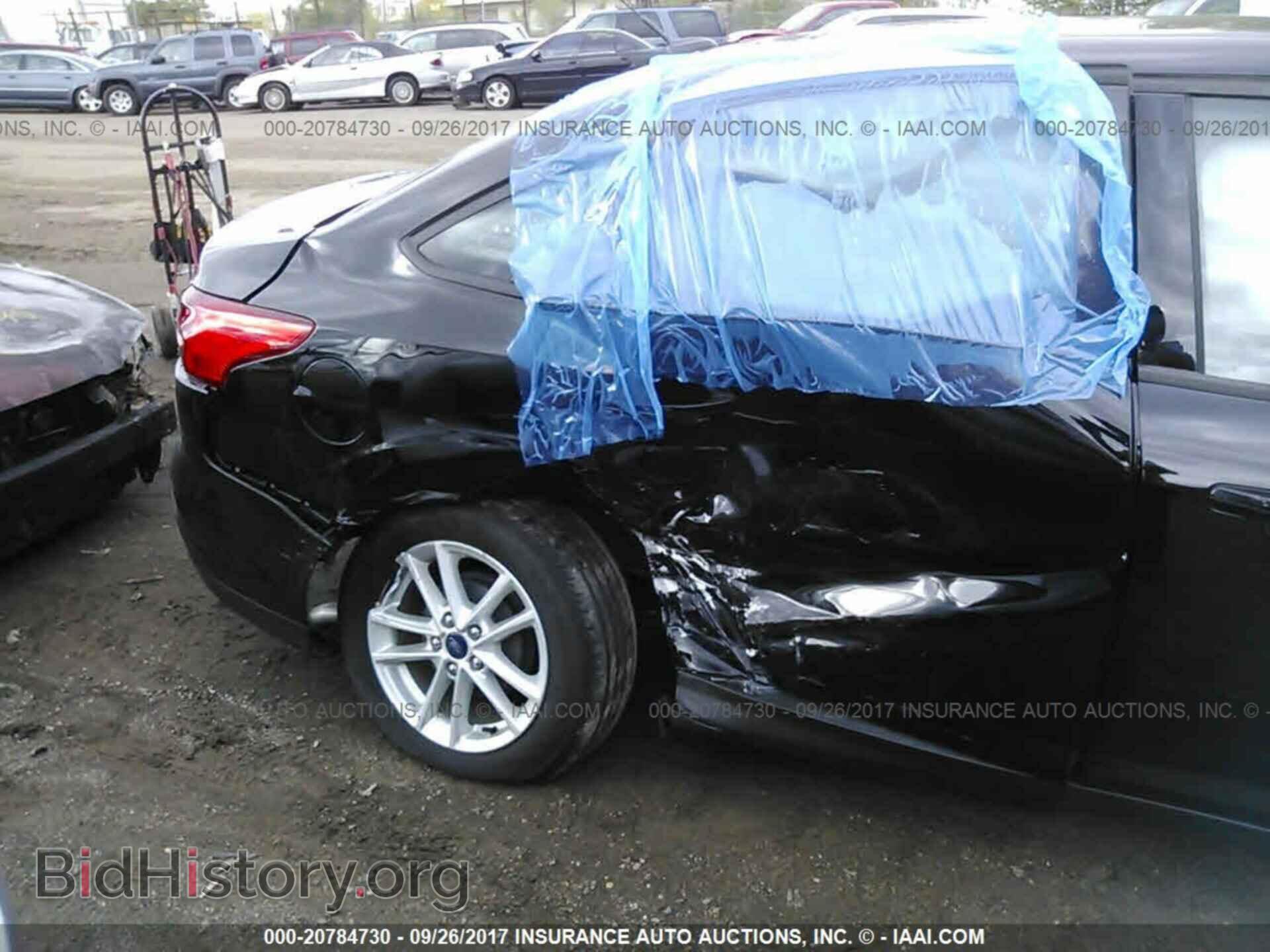 2016 Ford Focus - VIN: 1FADP3F20GL282128 - Photo 6