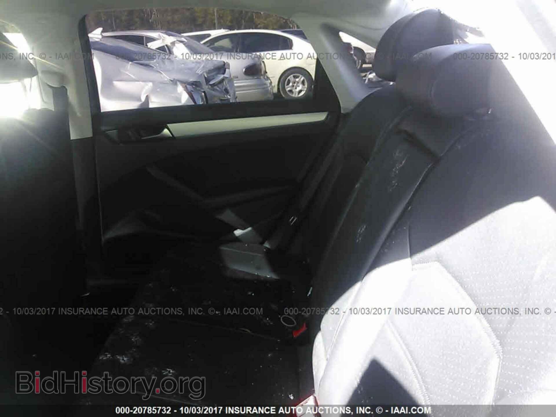 2012 Volkswagen Passat - VIN: 1VWBP7A30CC044652 - Фото 8