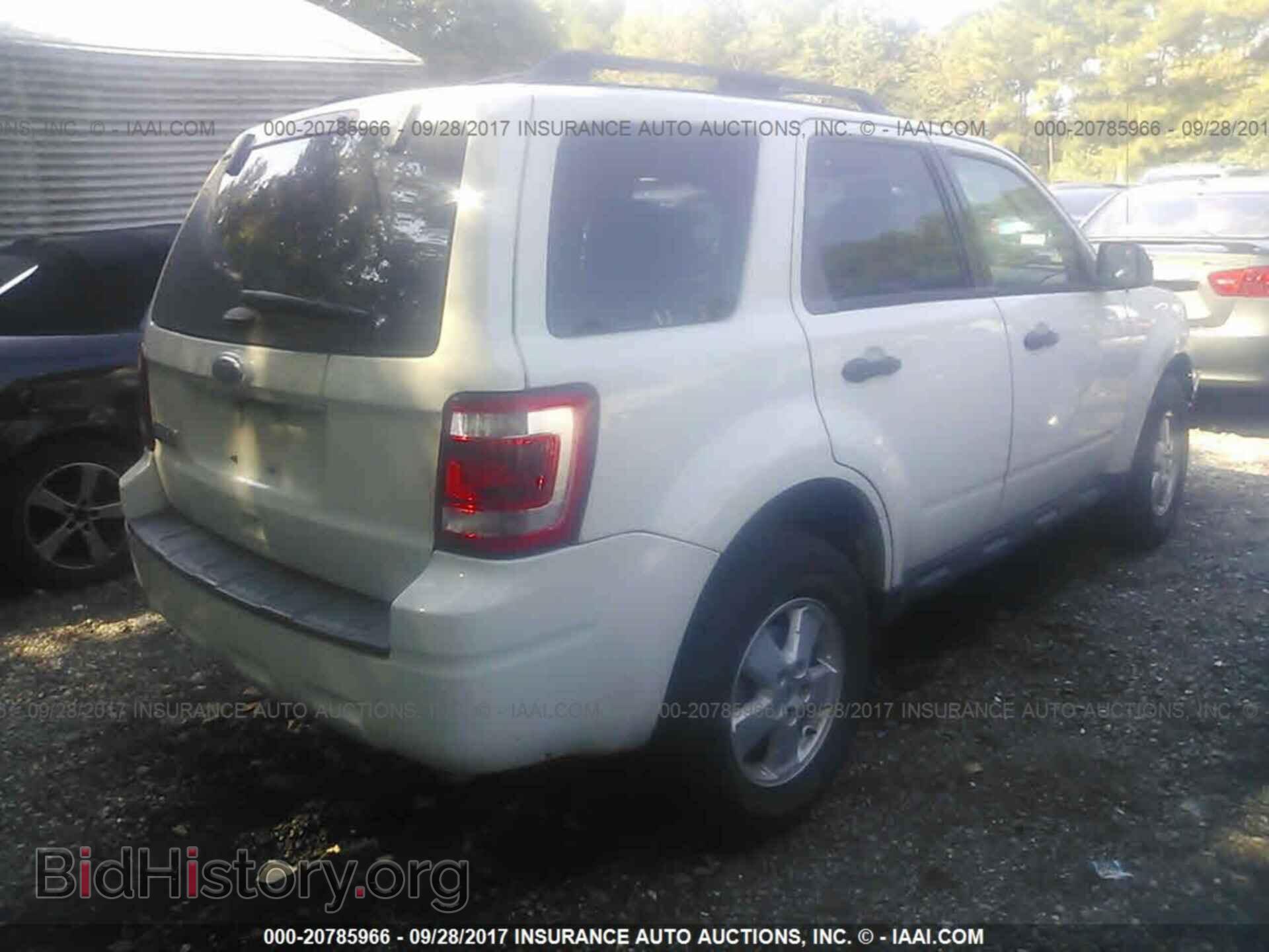 2012 Ford Escape - VIN: 1FMCU9D73CKC27202 - Фото 4