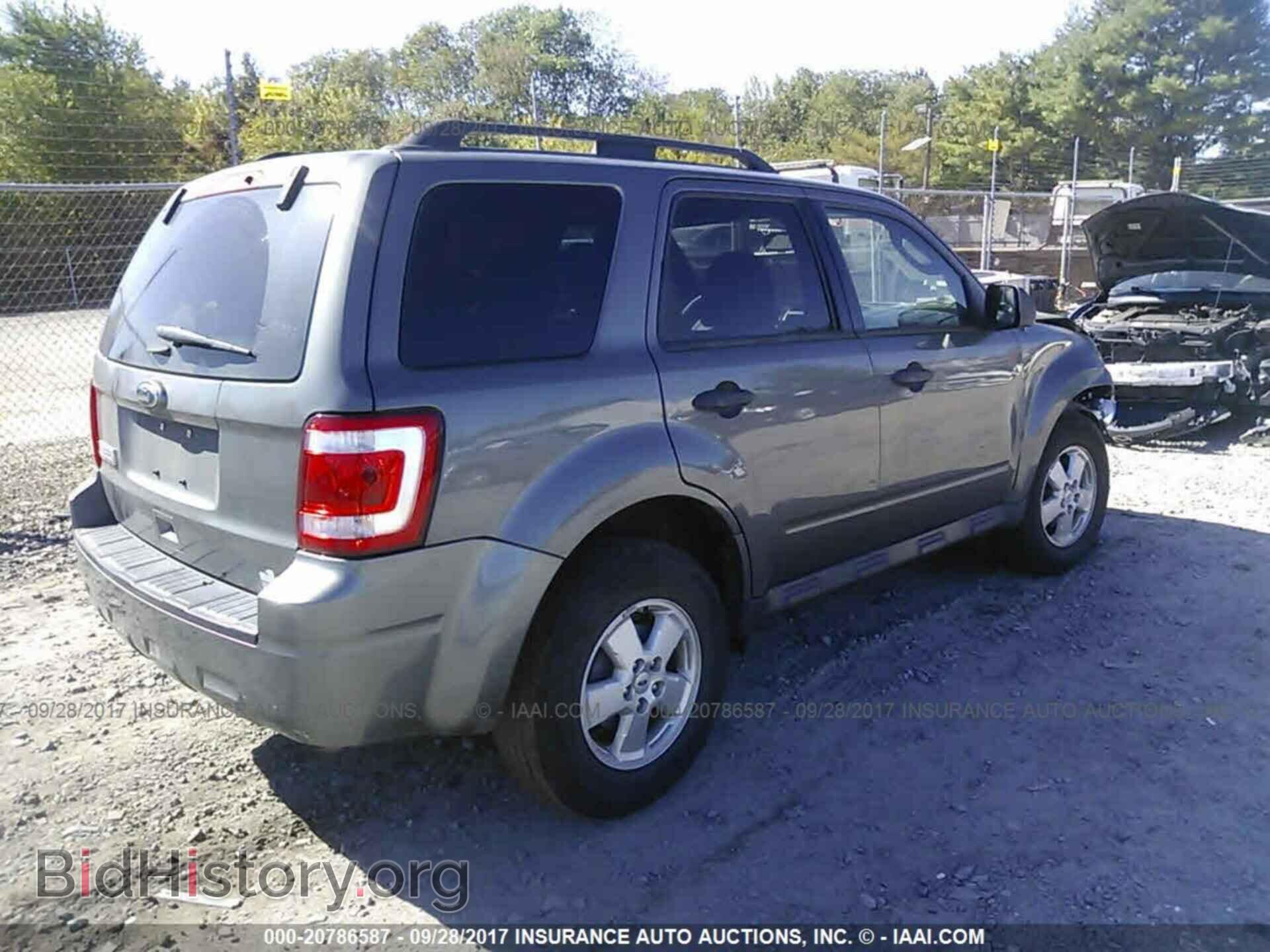 2012 Ford Escape - VIN: 1FMCU0D71CKB99914 - Фото 4