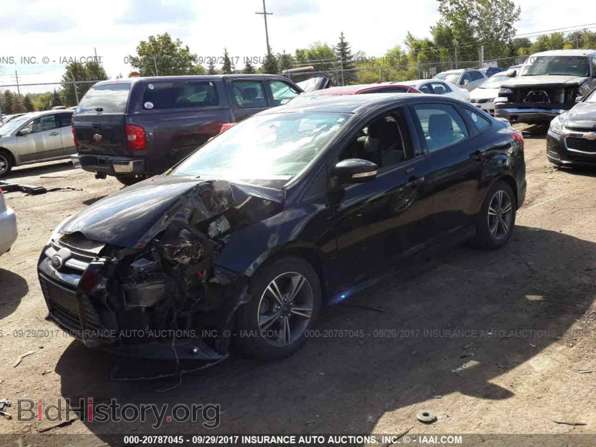 2014 Ford Focus - VIN: 1FADP3F2XEL361688 - Photo 2
