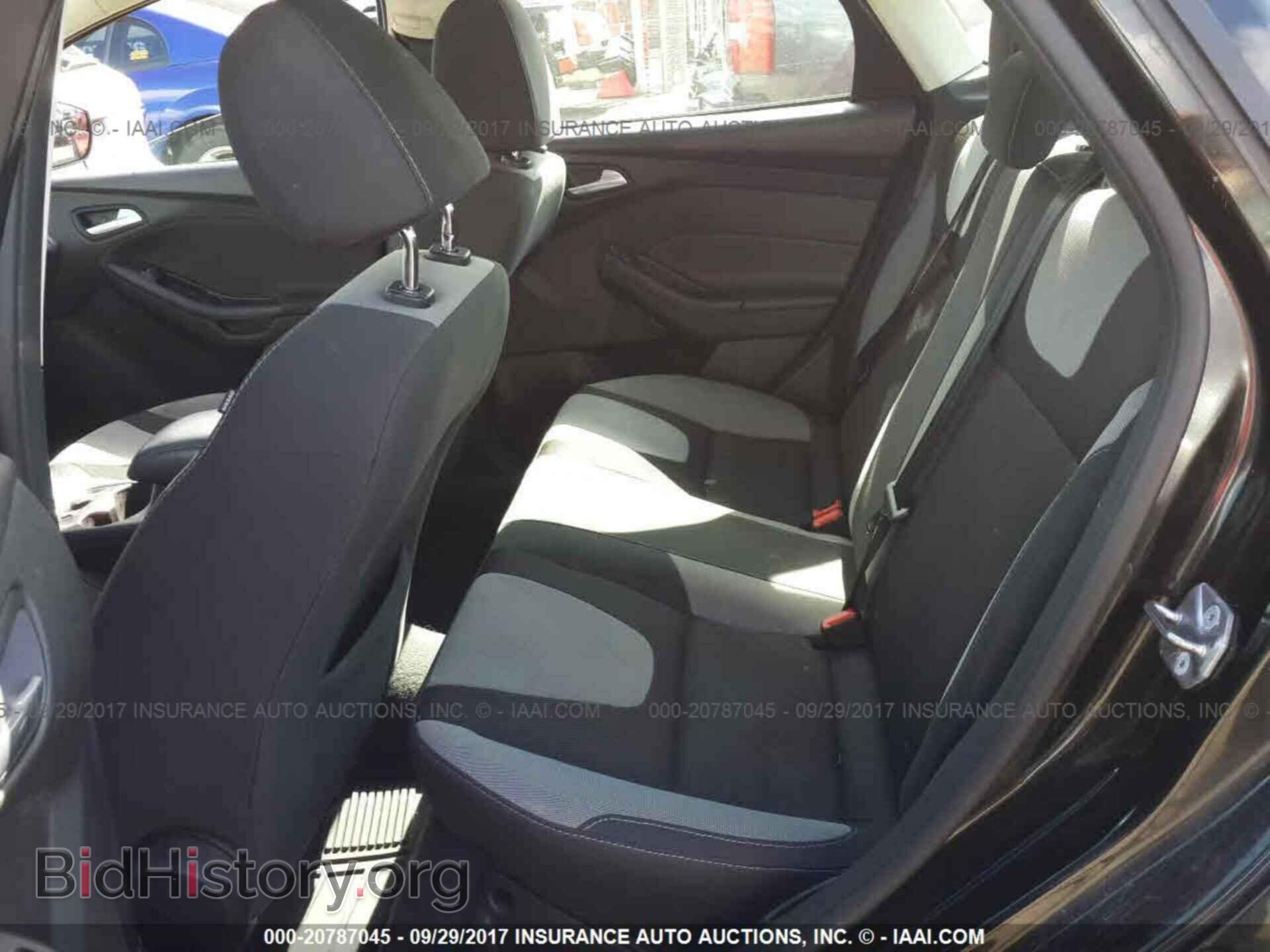 2014 Ford Focus - VIN: 1FADP3F2XEL361688 - Photo 8