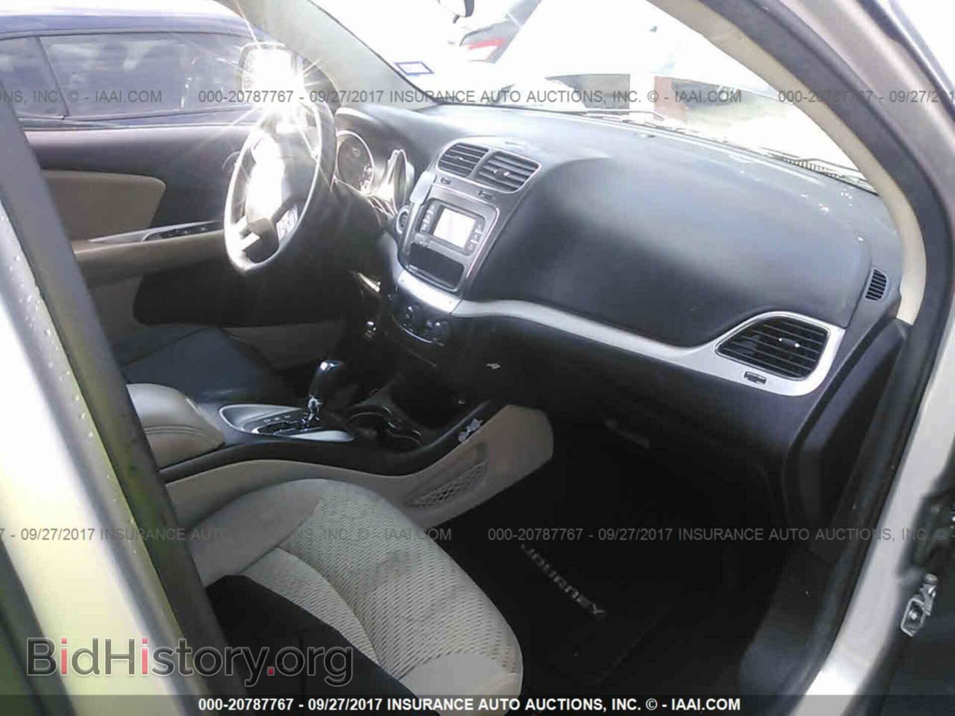 2014 Dodge Journey - VIN: 3C4PDCBG1ET229800 - Фото 5