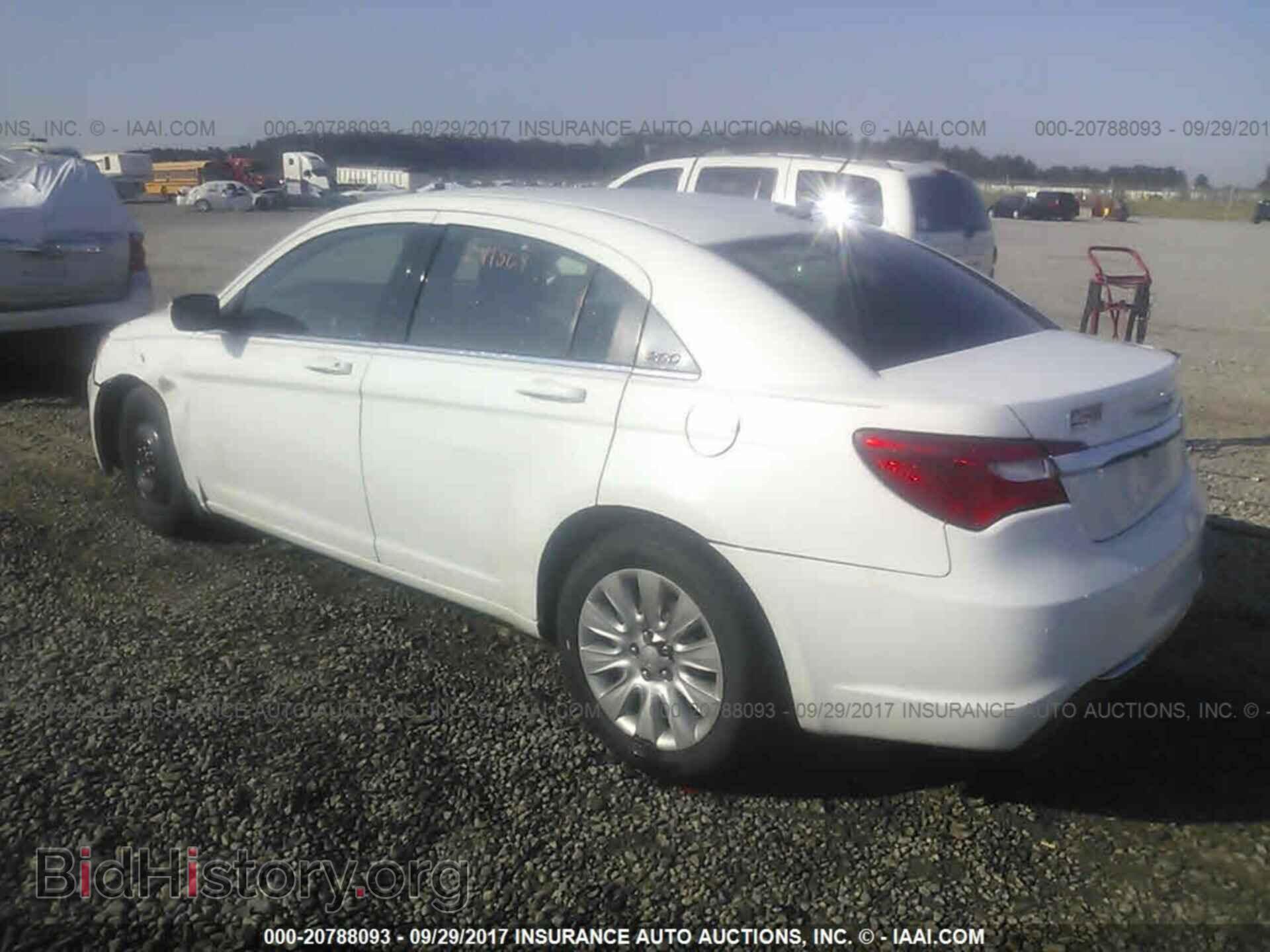2012 Chrysler 200 - VIN: 1C3CCBAB2CN199371 - Фото 3