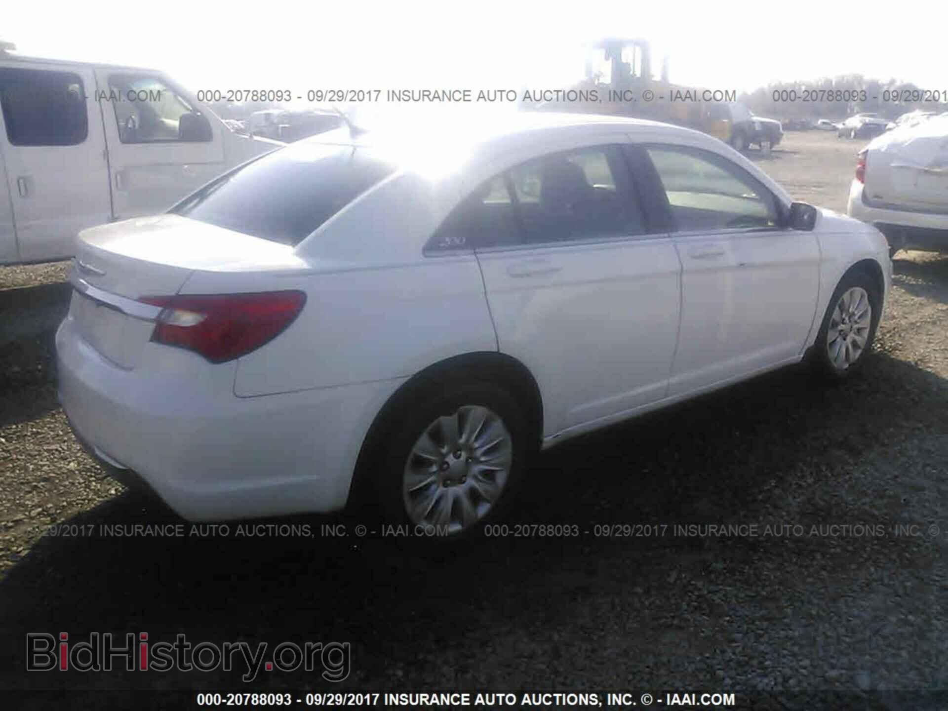 2012 Chrysler 200 - VIN: 1C3CCBAB2CN199371 - Фото 4