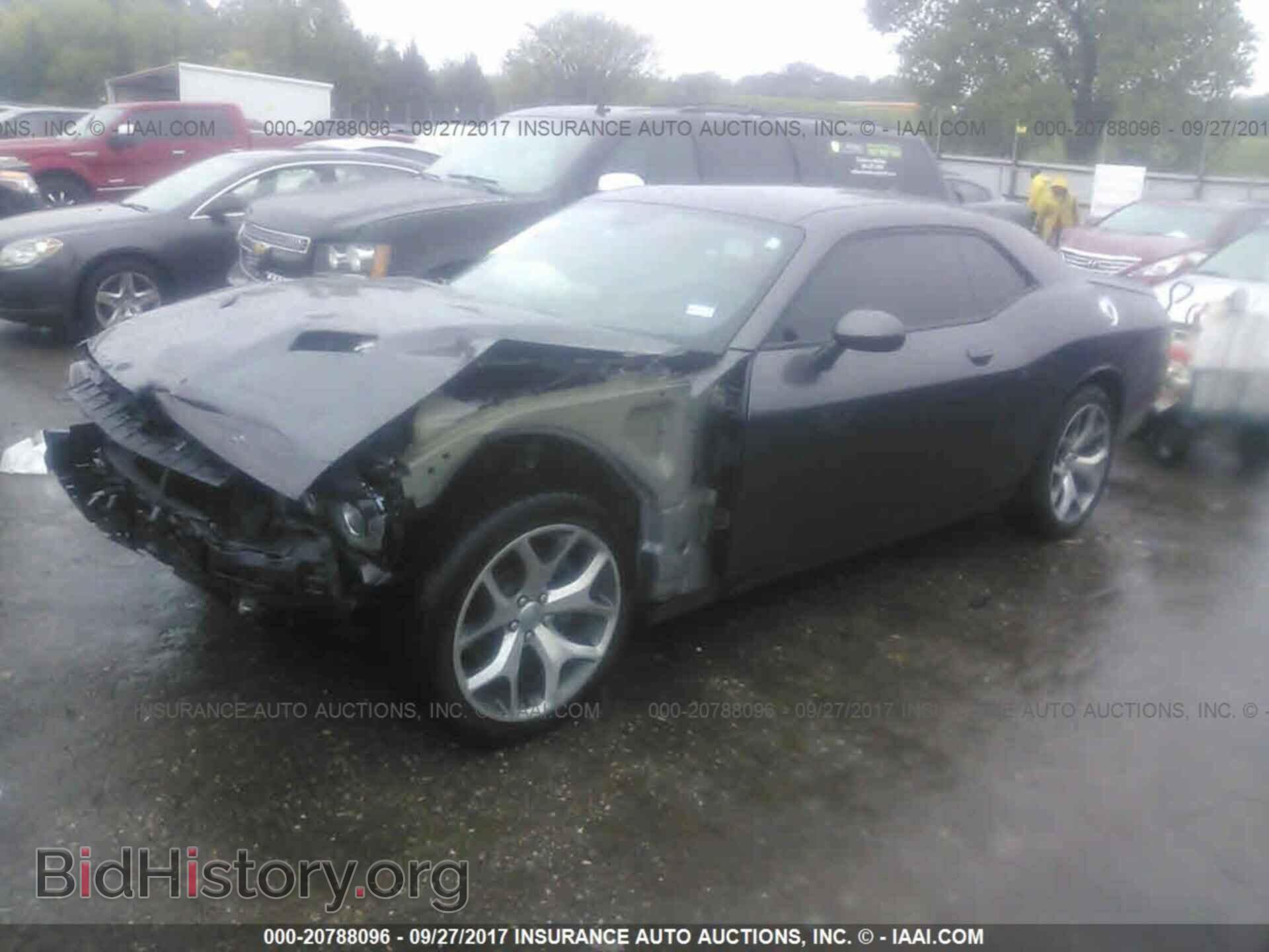 2016 Dodge Challenger - VIN: 2C3CDZAG5GH240687 - Photo 2