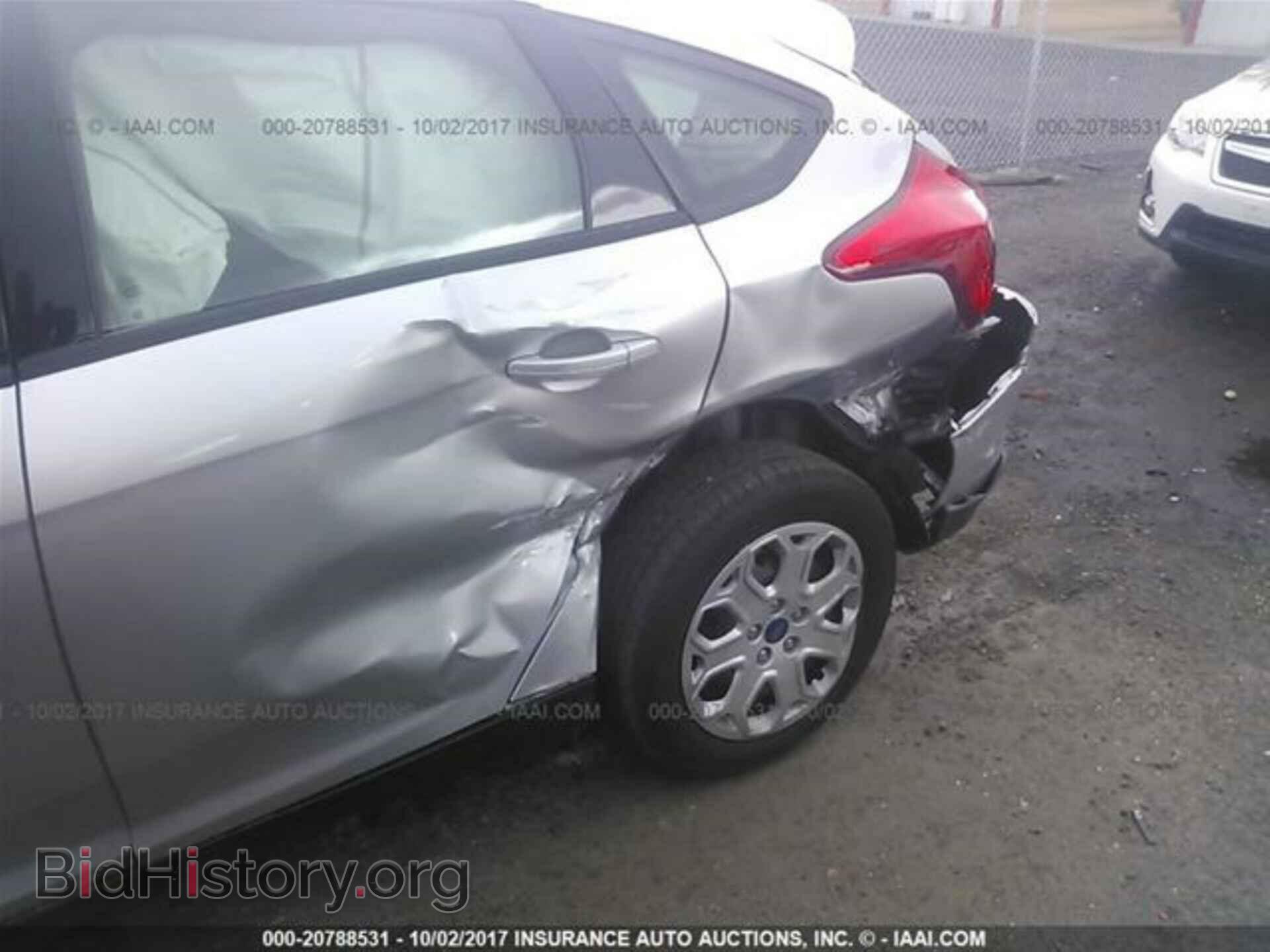 2012 Ford Focus - VIN: 1FAHP3K22CL183747 - Photo 6