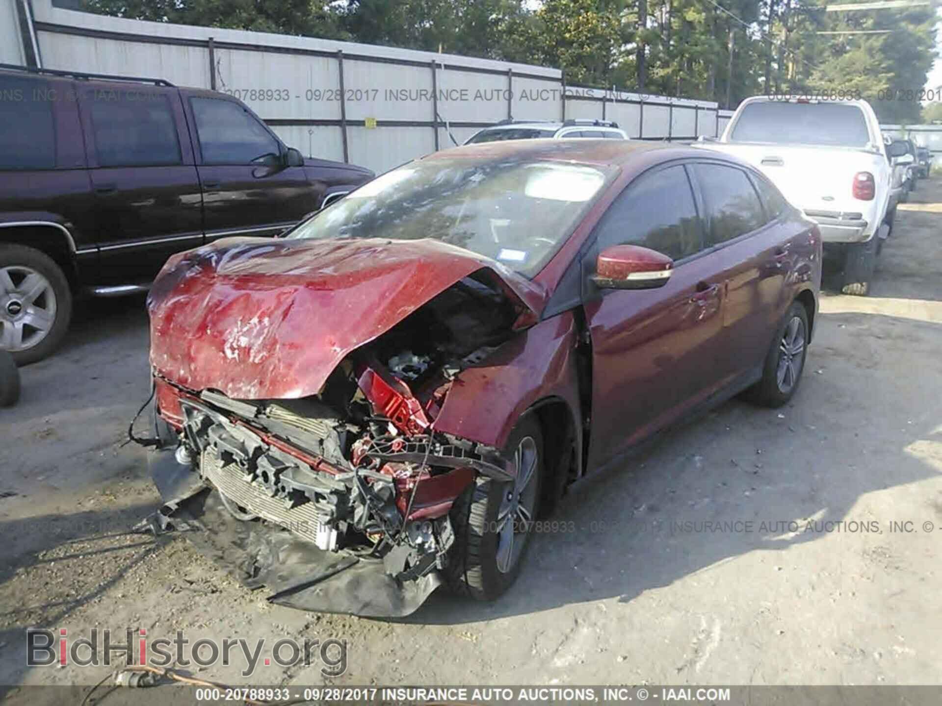 2014 Ford Focus - VIN: 1FADP3F2XEL293540 - Фото 2