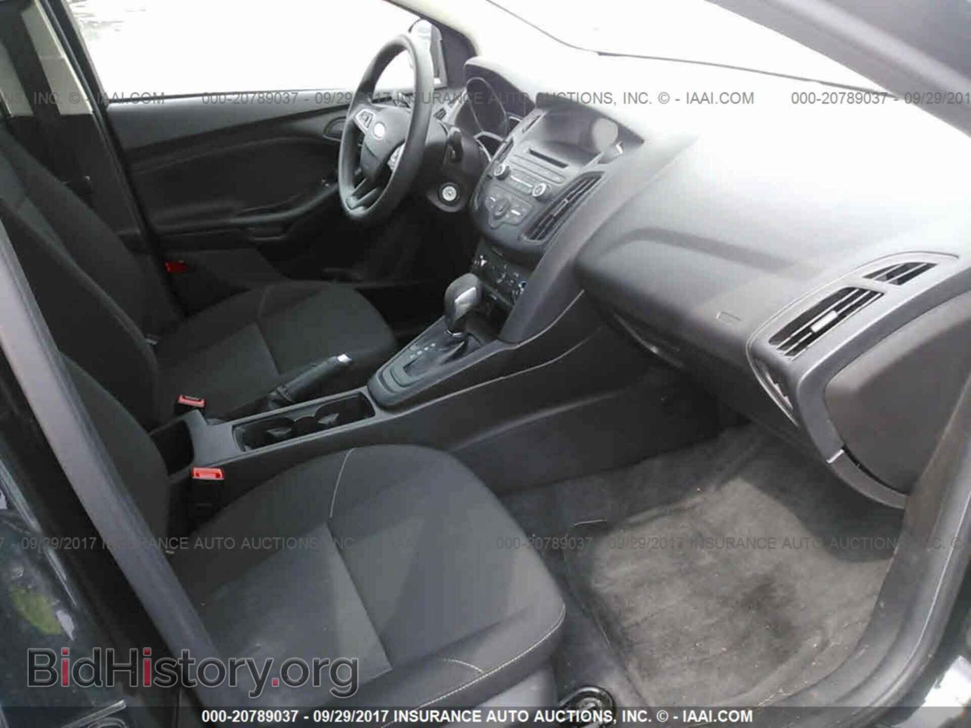 2015 Ford Focus - VIN: 1FADP3E29FL299560 - Photo 5