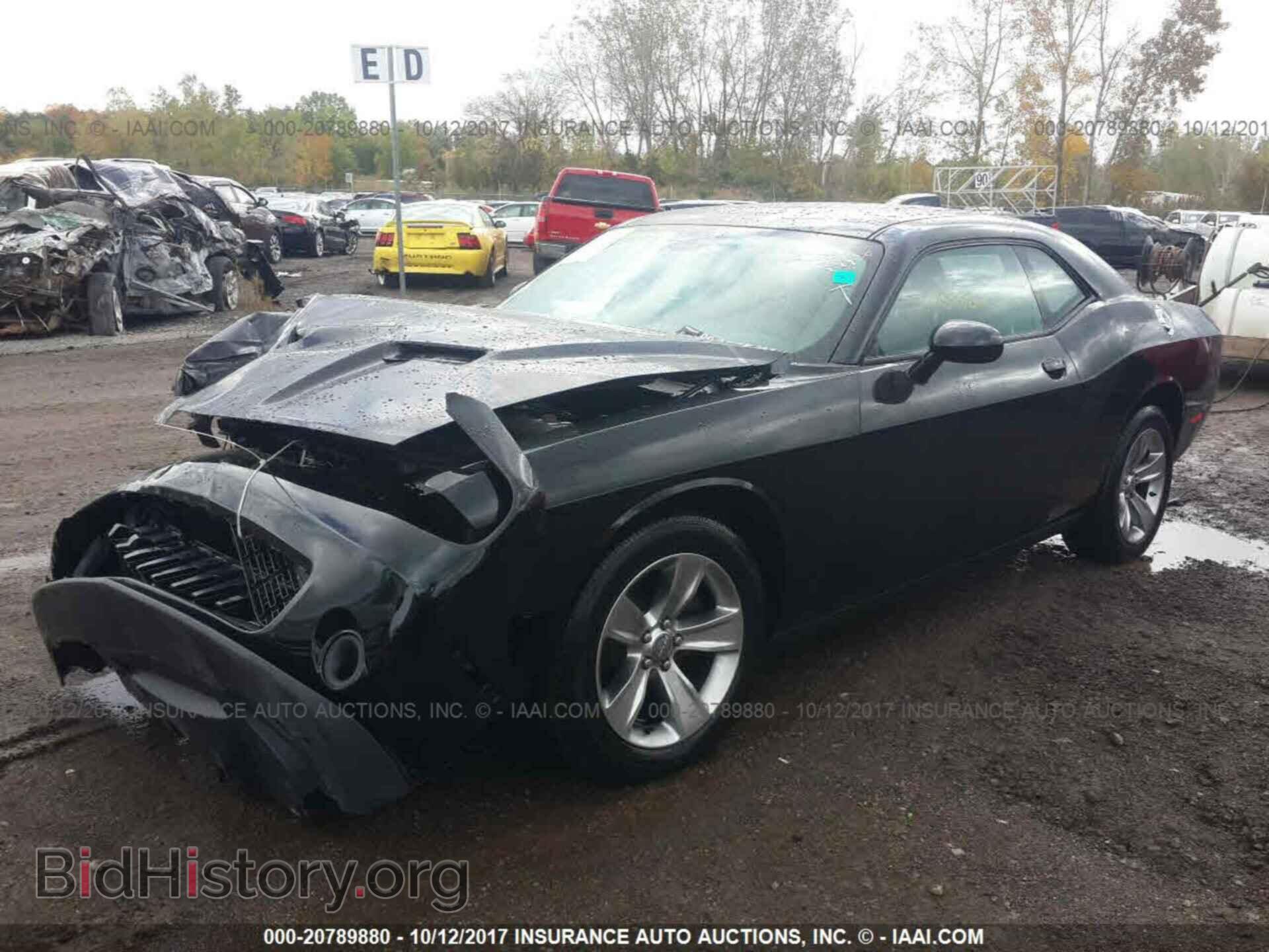 2016 Dodge Challenger - VIN: 2C3CDZAG1GH280300 - Photo 2