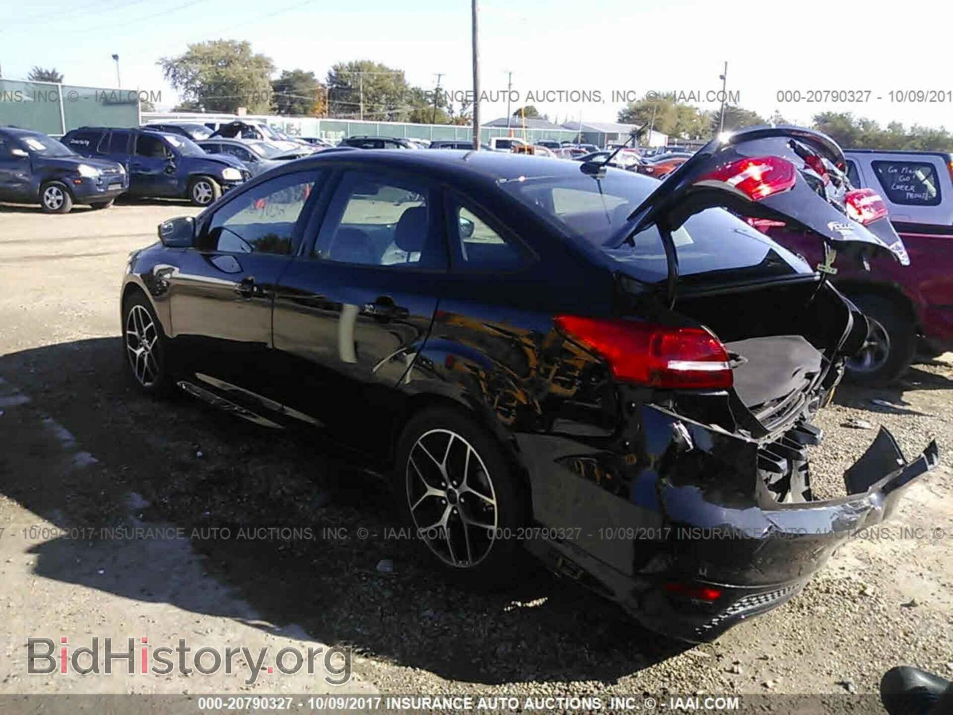 2016 Ford Focus - VIN: 1FADP3F27GL368908 - Фото 3