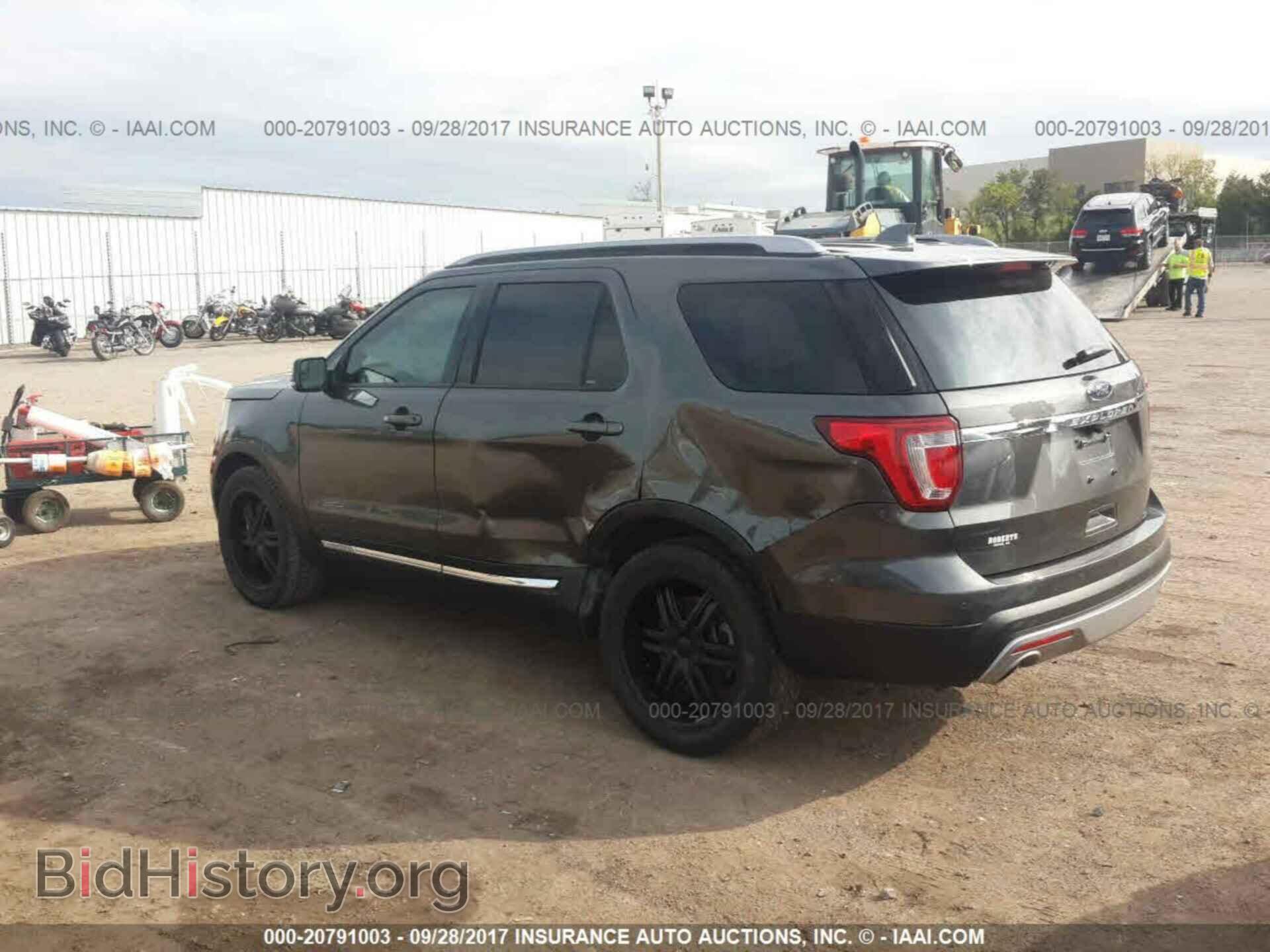 2016 Ford Explorer - VIN: 1FM5K8D84GGB86413 - Фото 3