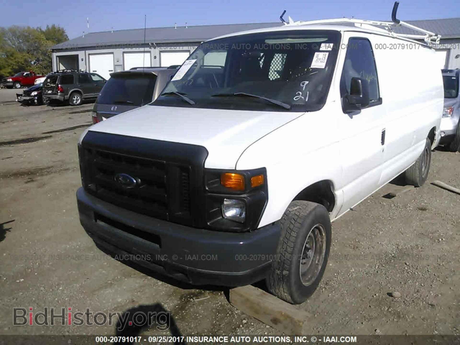 2012 Ford Econoline - VIN: 1FTNE1EW0CDA02399 - Фото 2