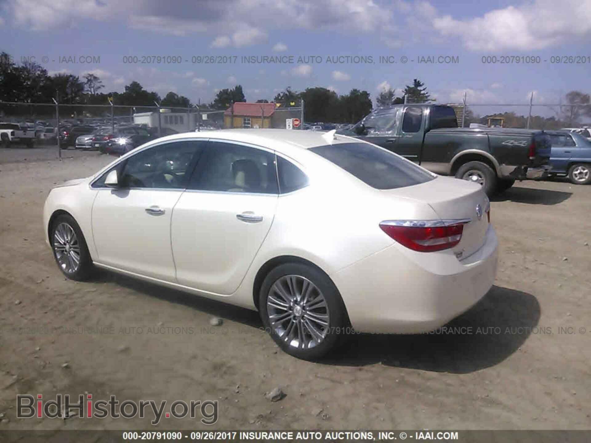 2014 Buick Verano - VIN: 1G4PS5SK1E4148836 - Фото 3