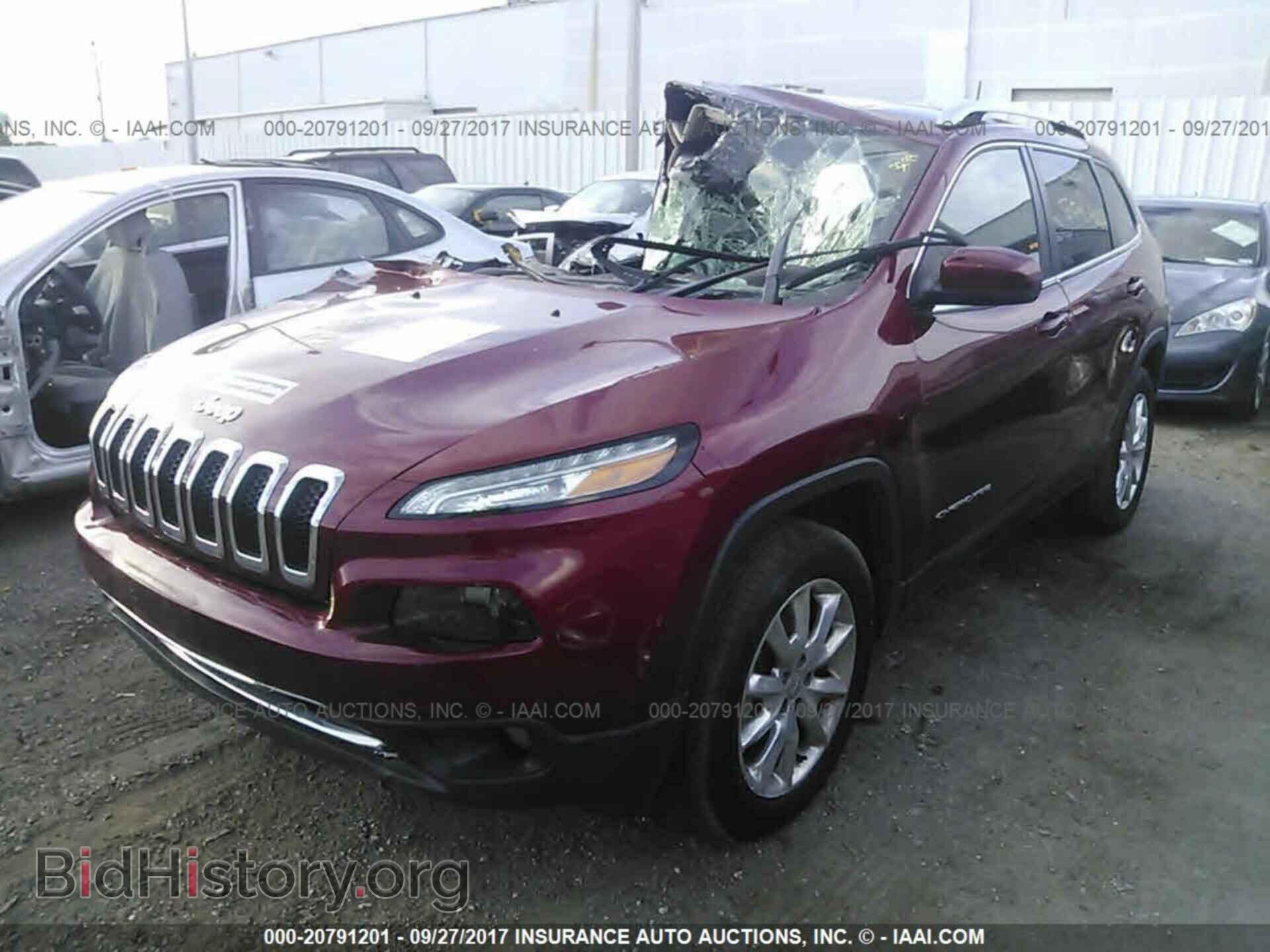 2017 Jeep Cherokee - VIN: 1C4PJMDB9HW514971 - Photo 2