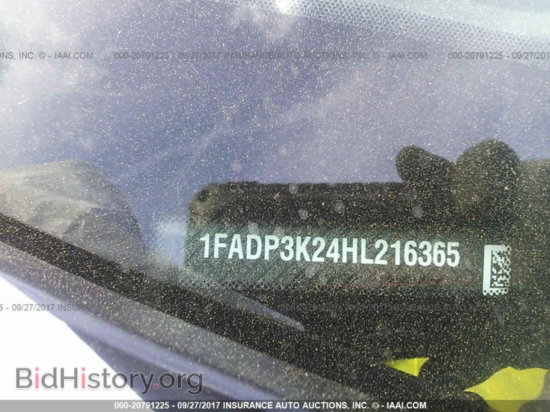 2017 Ford Focus - VIN: 1FADP3K24HL216365 - Photo 9