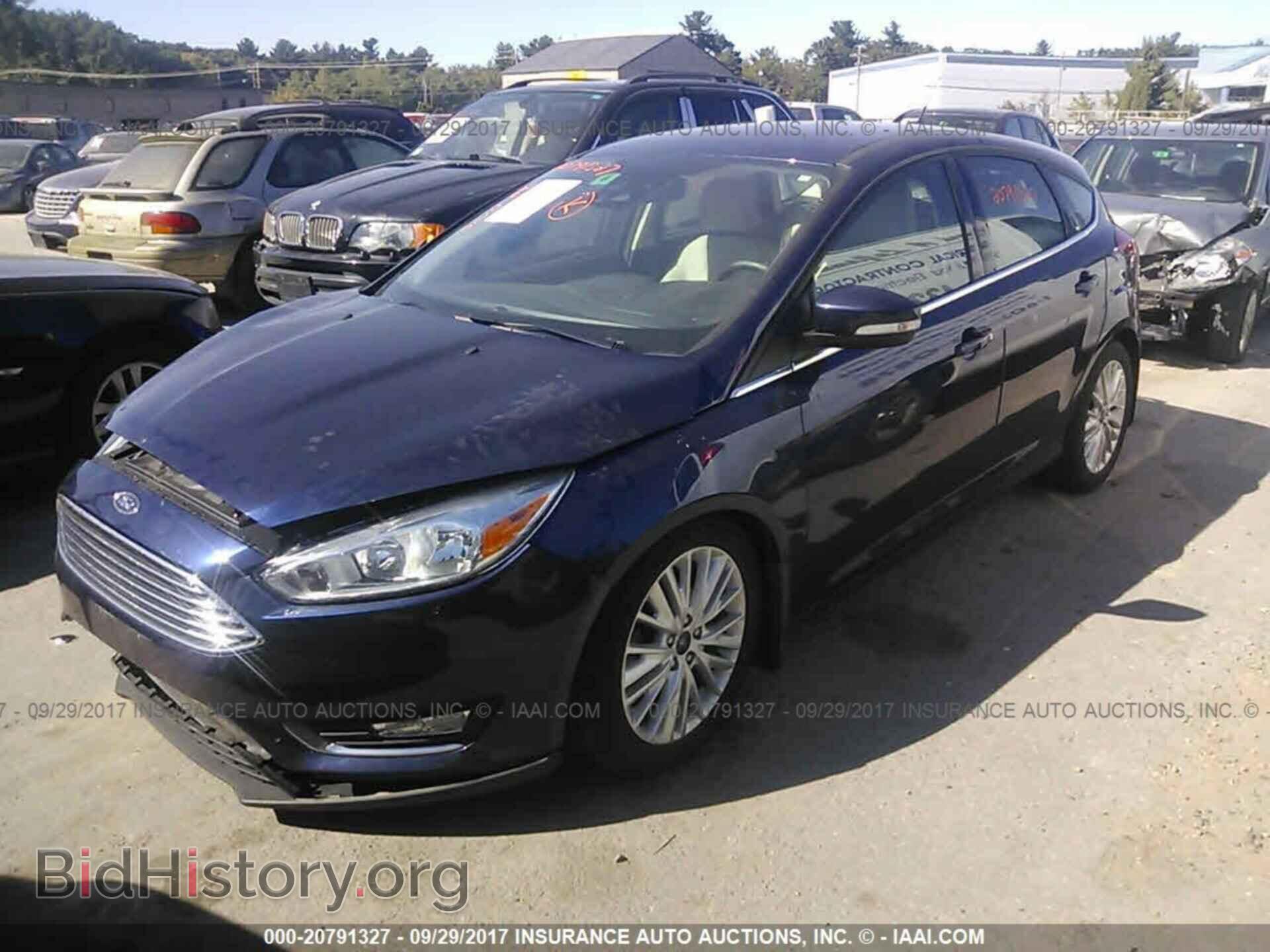 2016 Ford Focus - VIN: 1FADP3N28GL278975 - Photo 2