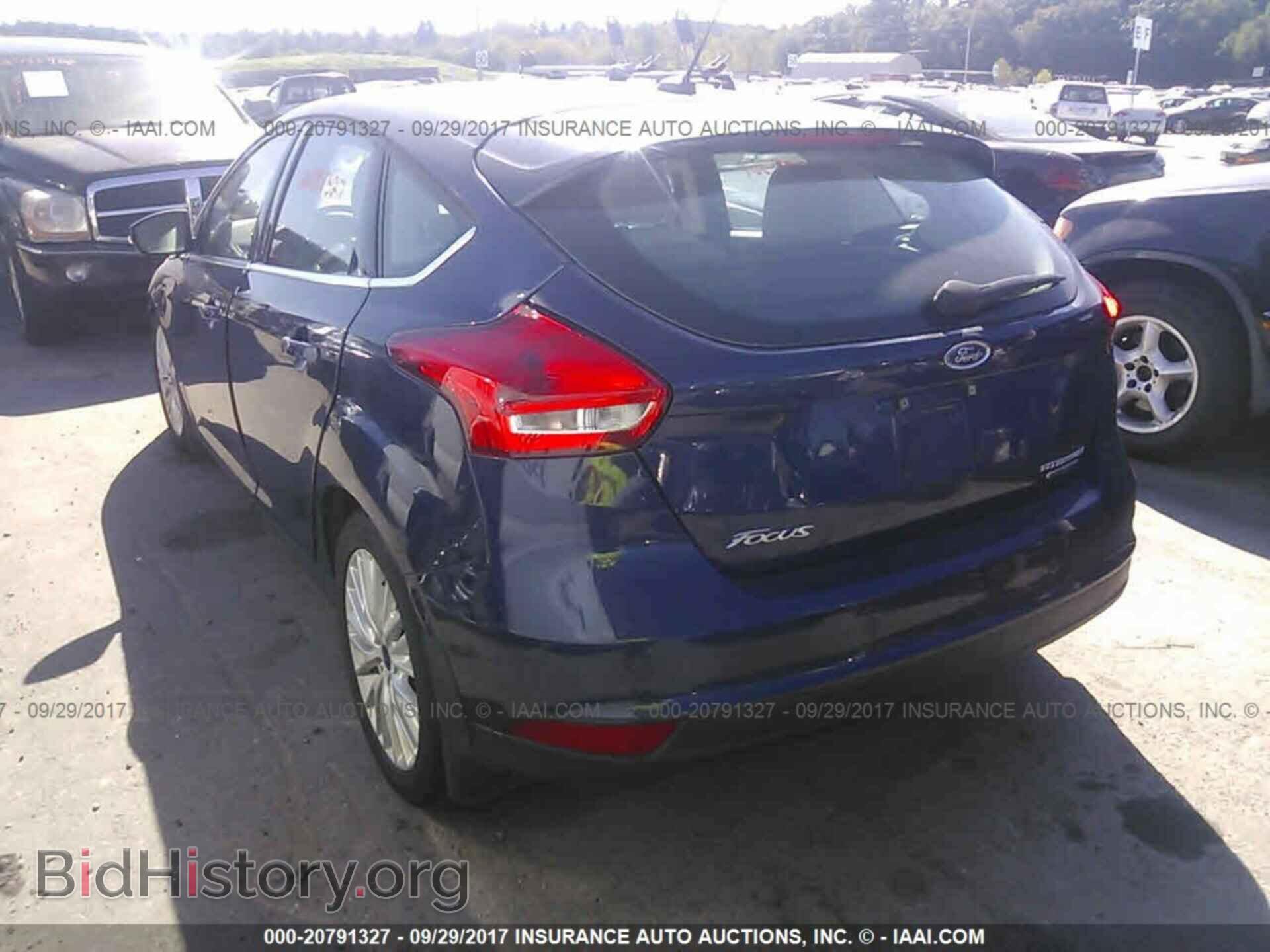 2016 Ford Focus - VIN: 1FADP3N28GL278975 - Photo 3