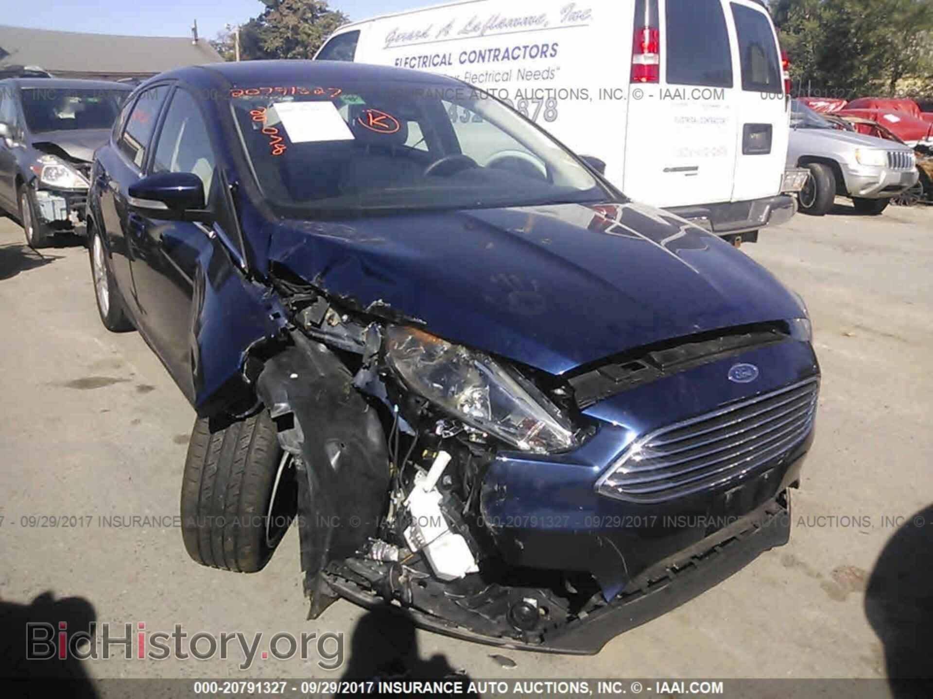 2016 Ford Focus - VIN: 1FADP3N28GL278975 - Photo 6