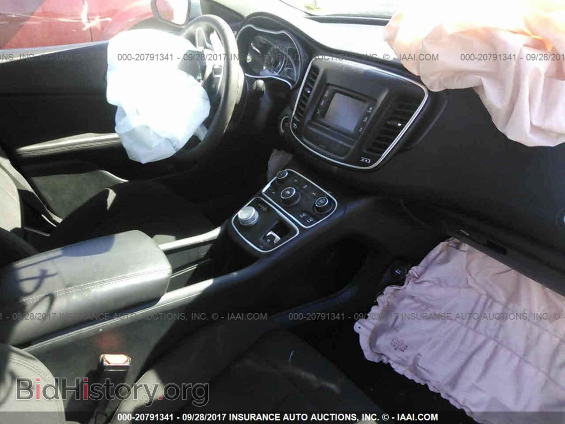 2015 Chrysler 200 - VIN: 1C3CCCAB0FN710263 - Фото 5