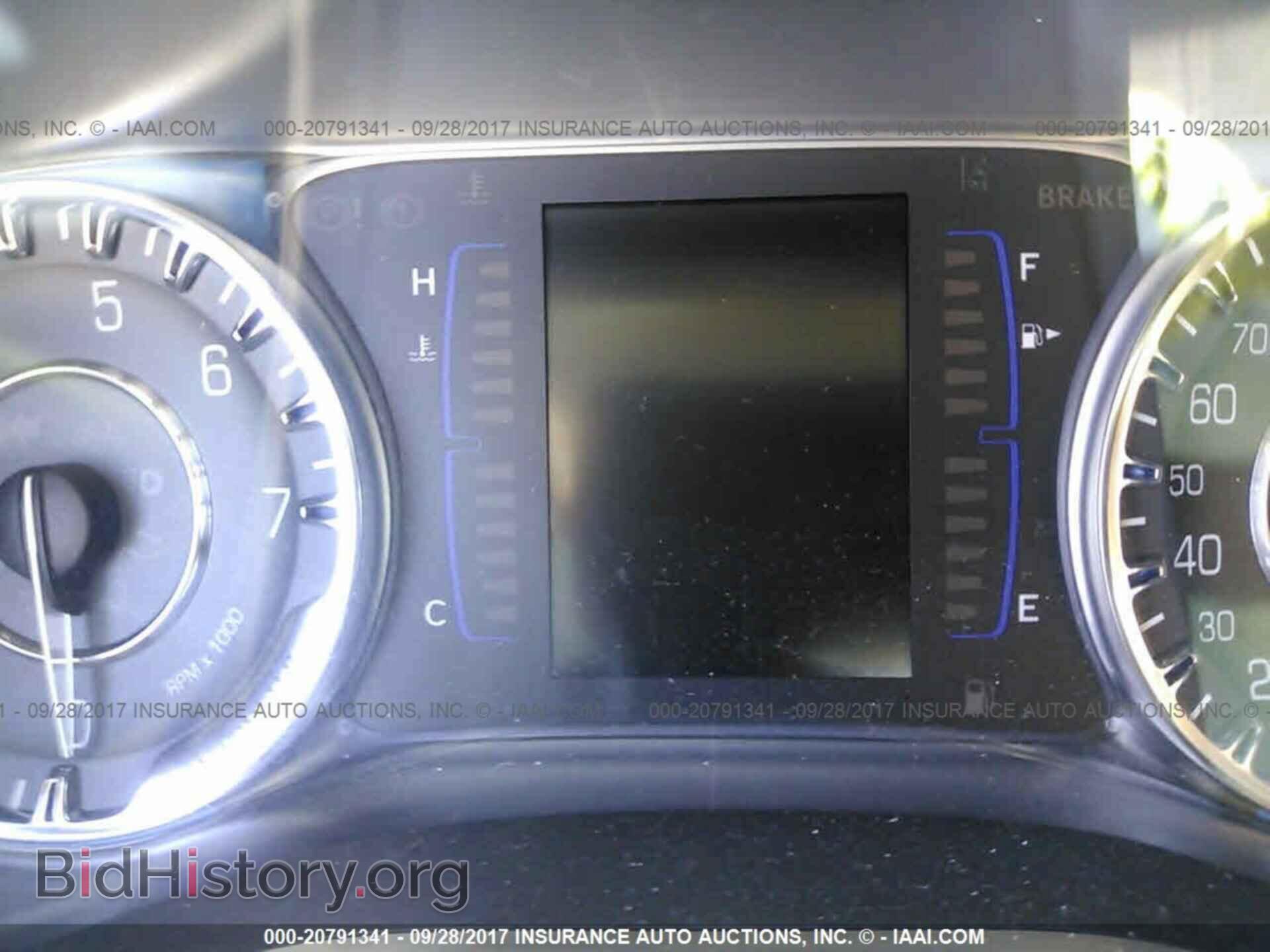 2015 Chrysler 200 - VIN: 1C3CCCAB0FN710263 - Фото 7