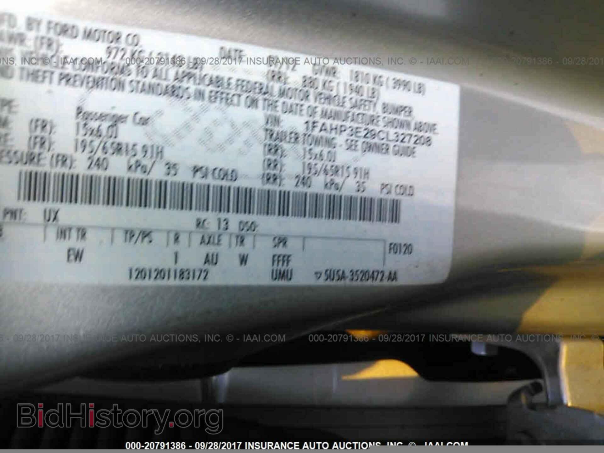 2012 Ford Focus - VIN: 1FAHP3E29CL327208 - Photo 9