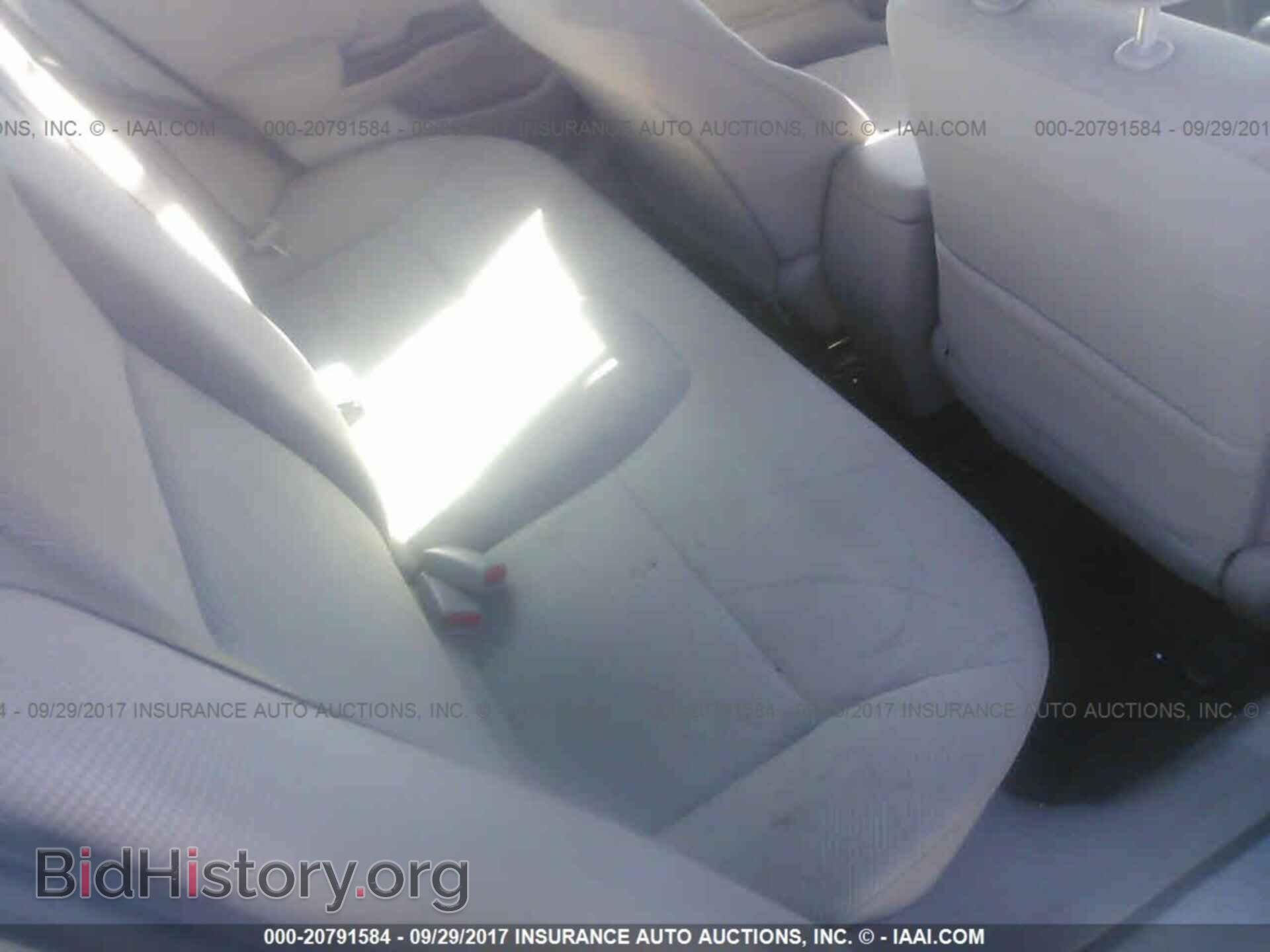 2012 Honda Civic - VIN: 2HGFB2F58CH606215 - Фото 8
