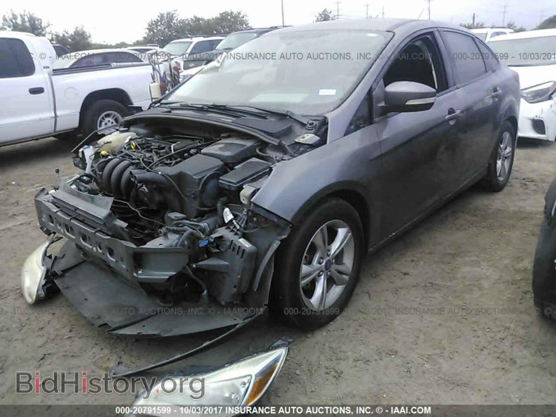 2013 Ford Focus - VIN: 1FADP3F26DL144377 - Photo 2