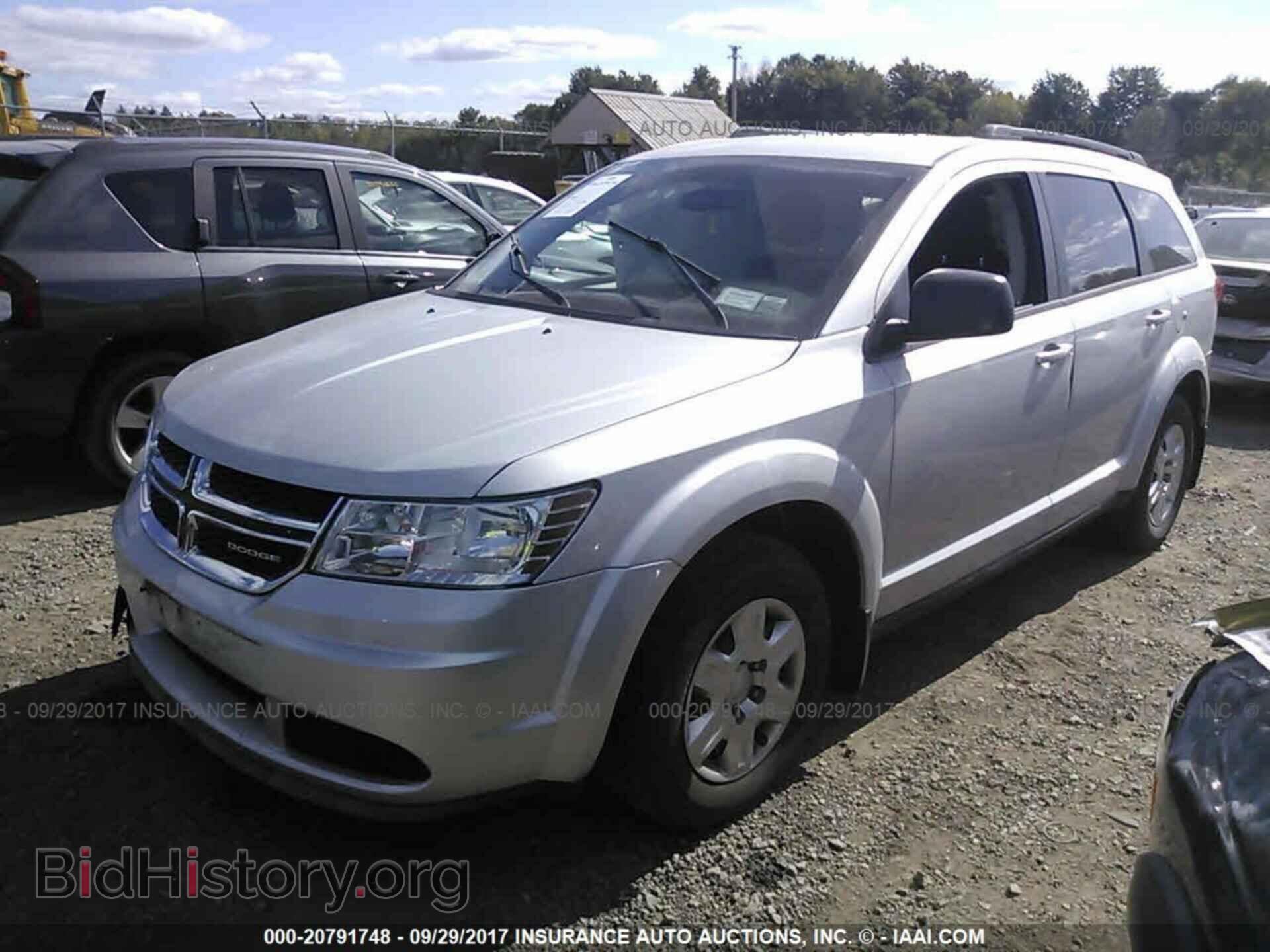 2011 Dodge Journey - VIN: 3D4PG4FB7BT534728 - Фото 2