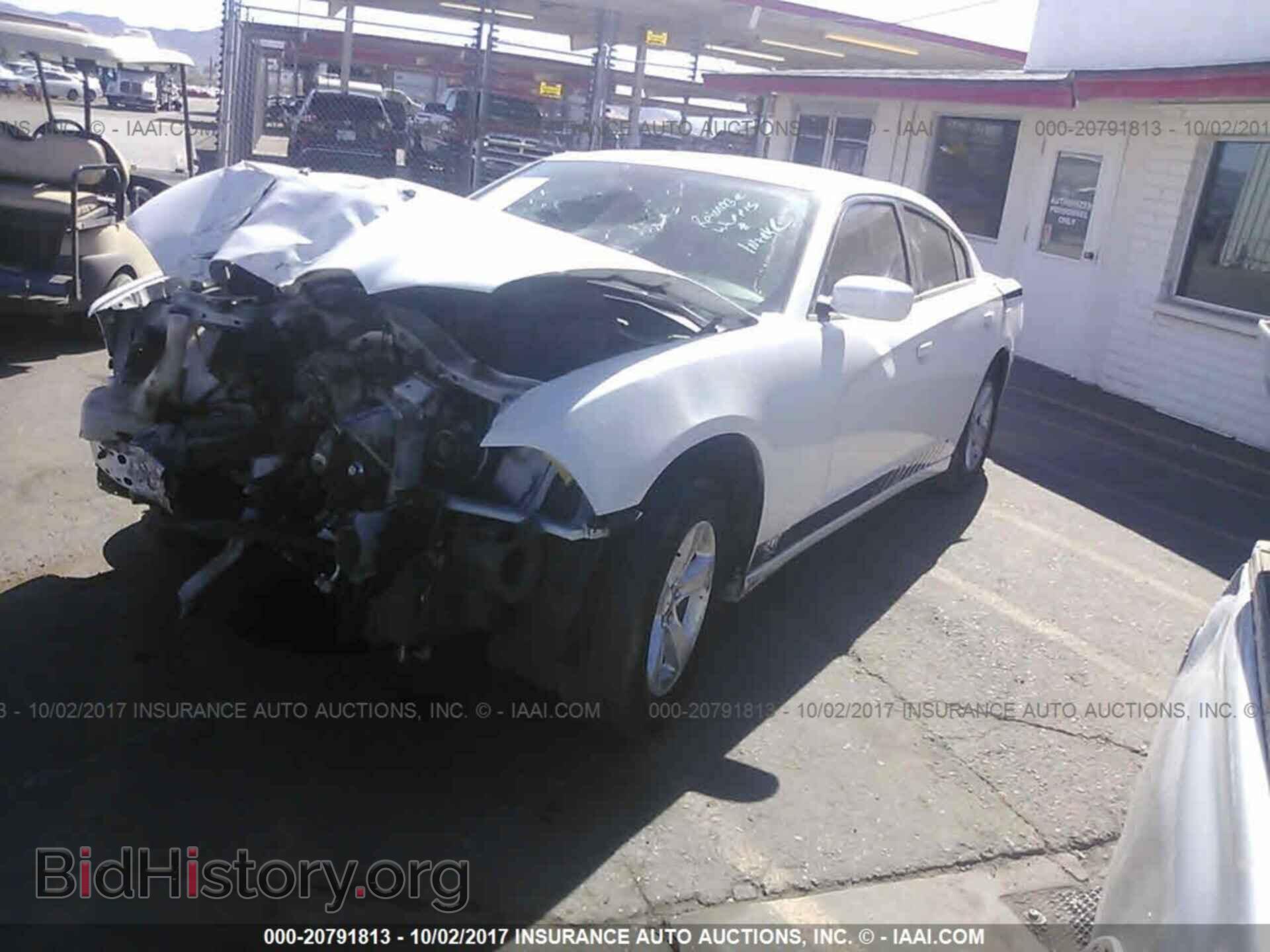 2014 Dodge Charger - VIN: 2C3CDXBGXEH315576 - Фото 2