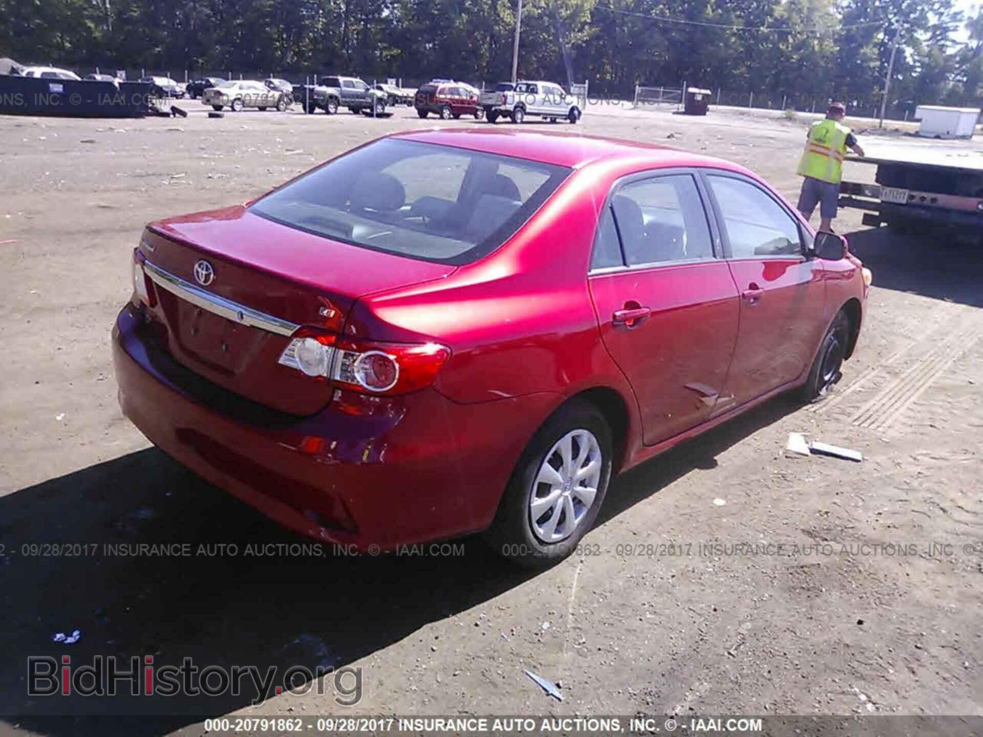2011 Toyota Corolla - VIN: 2T1BU4EE8BC607166 - Photo 4