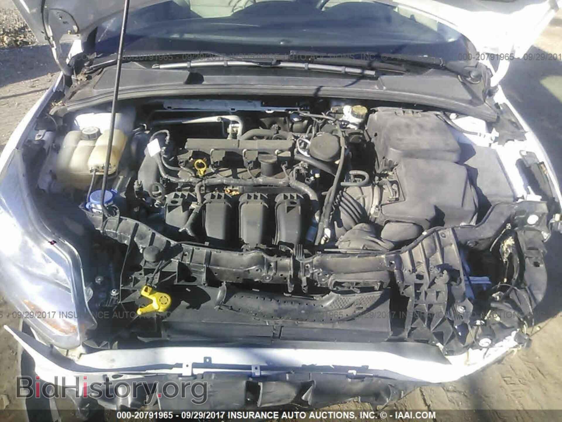 2012 Ford Focus - VIN: 1FAHP3F29CL461151 - Photo 10