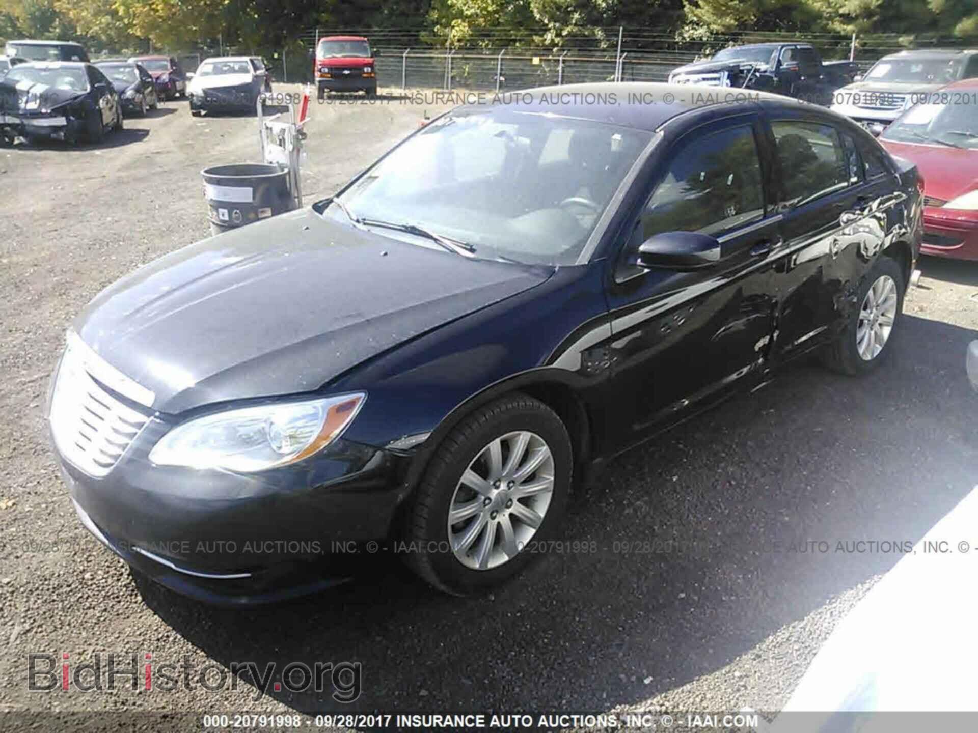 2012 Chrysler 200 - VIN: 1C3CCBBB3CN283519 - Photo 2