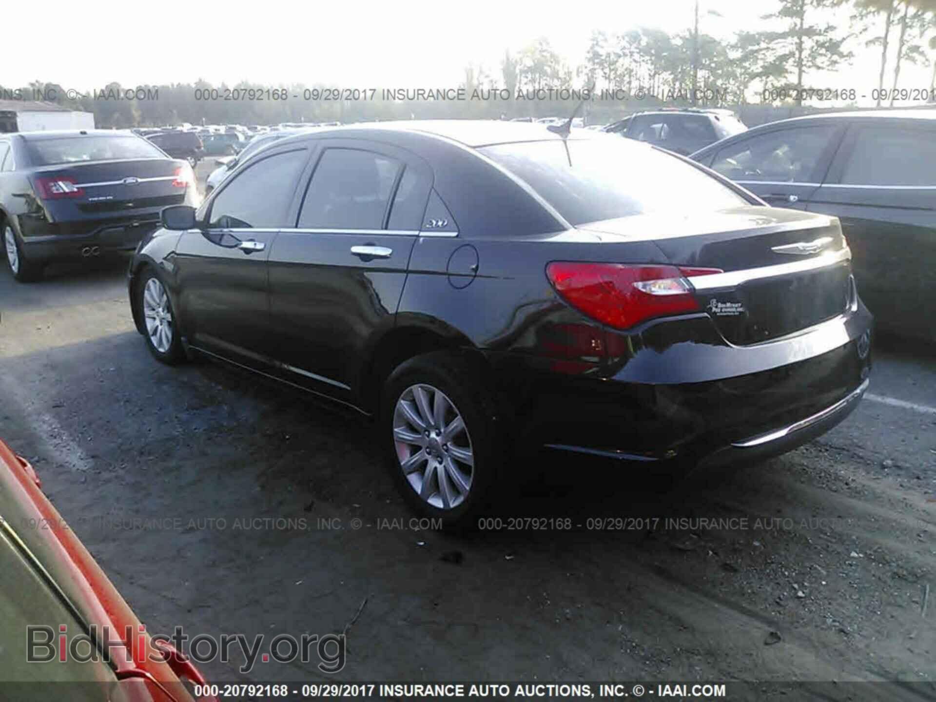 2013 Chrysler 200 - VIN: 1C3CCBCB2DN767262 - Фото 3
