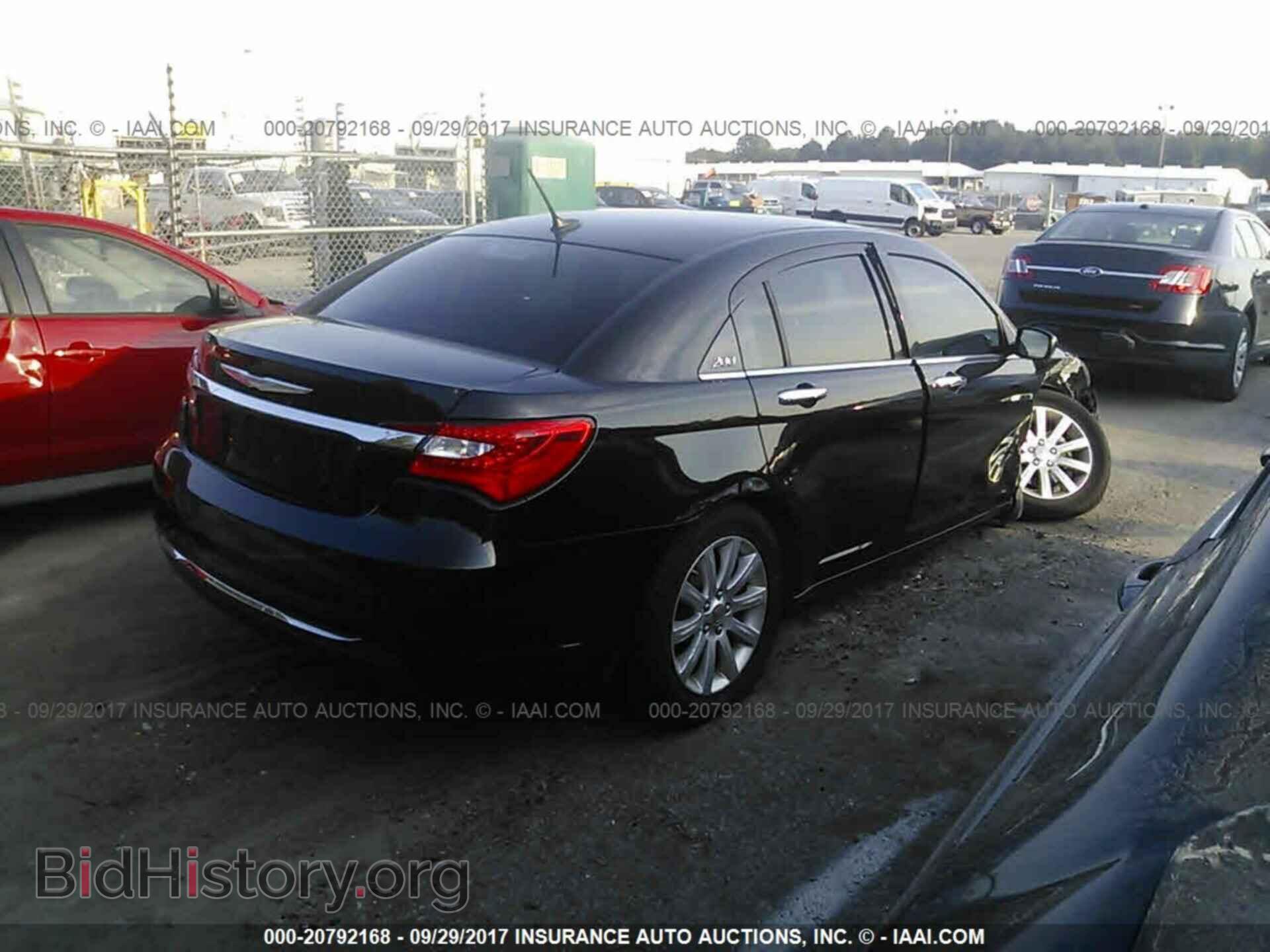 2013 Chrysler 200 - VIN: 1C3CCBCB2DN767262 - Фото 4