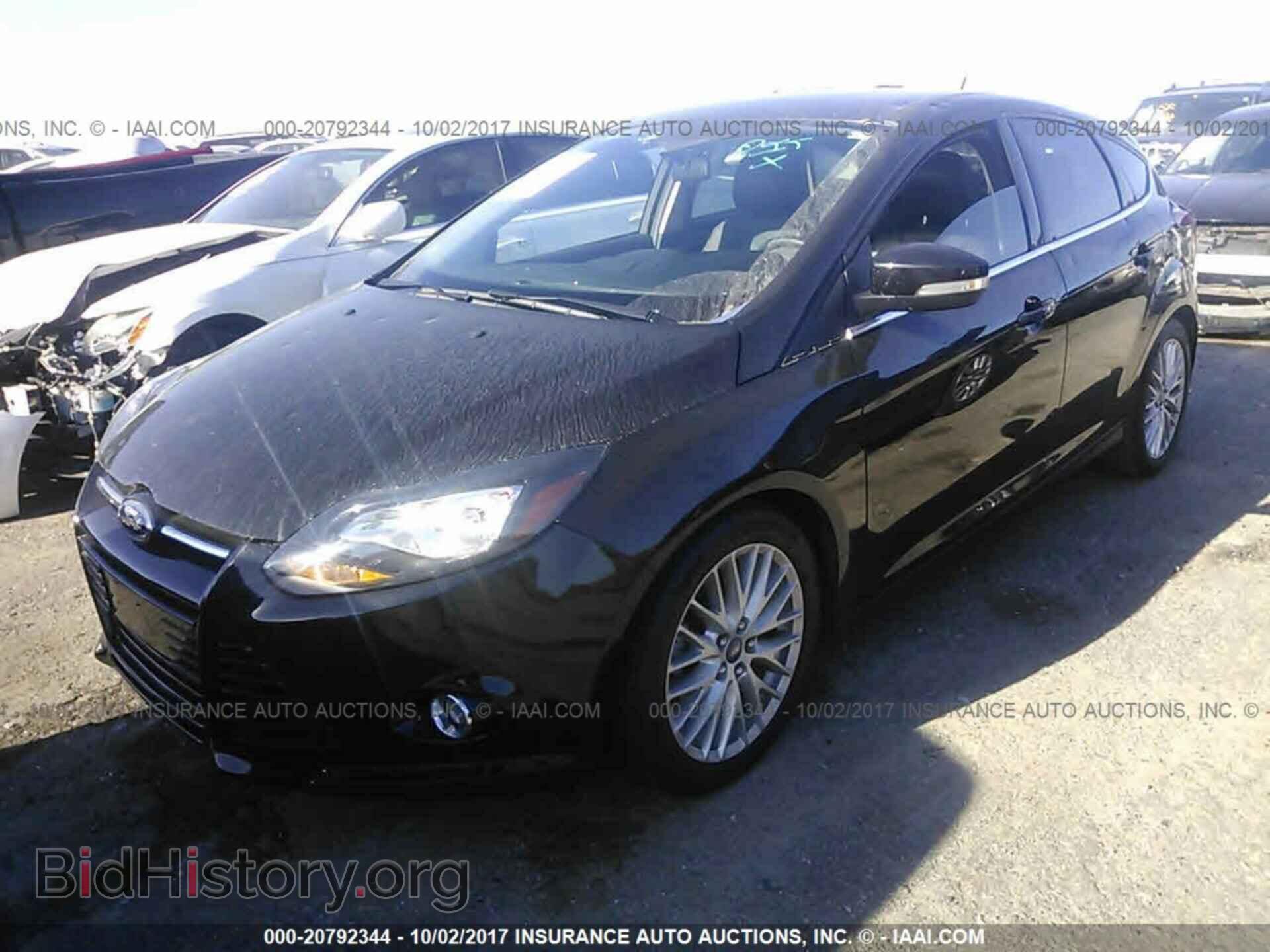 2014 Ford Focus - VIN: 1FADP3N24EL221668 - Photo 2