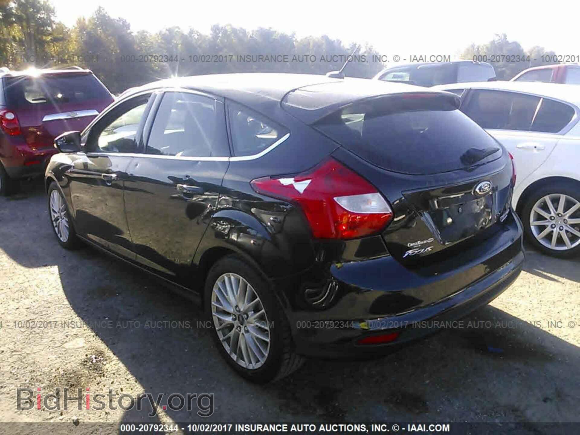 2014 Ford Focus - VIN: 1FADP3N24EL221668 - Photo 3
