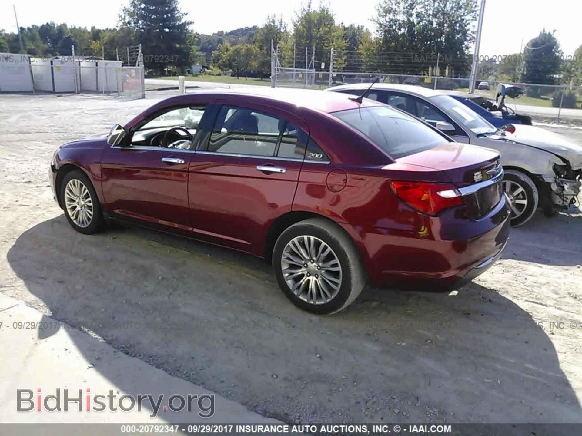 2012 Chrysler 200 - VIN: 1C3CCBCGXCN293152 - Photo 3