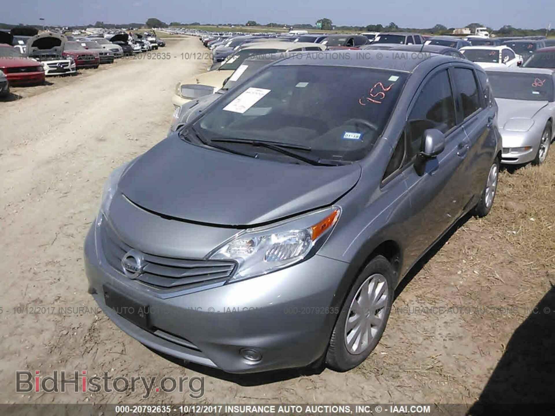 2014 Nissan Versa note - VIN: 3N1CE2CP2EL409052 - Фото 2