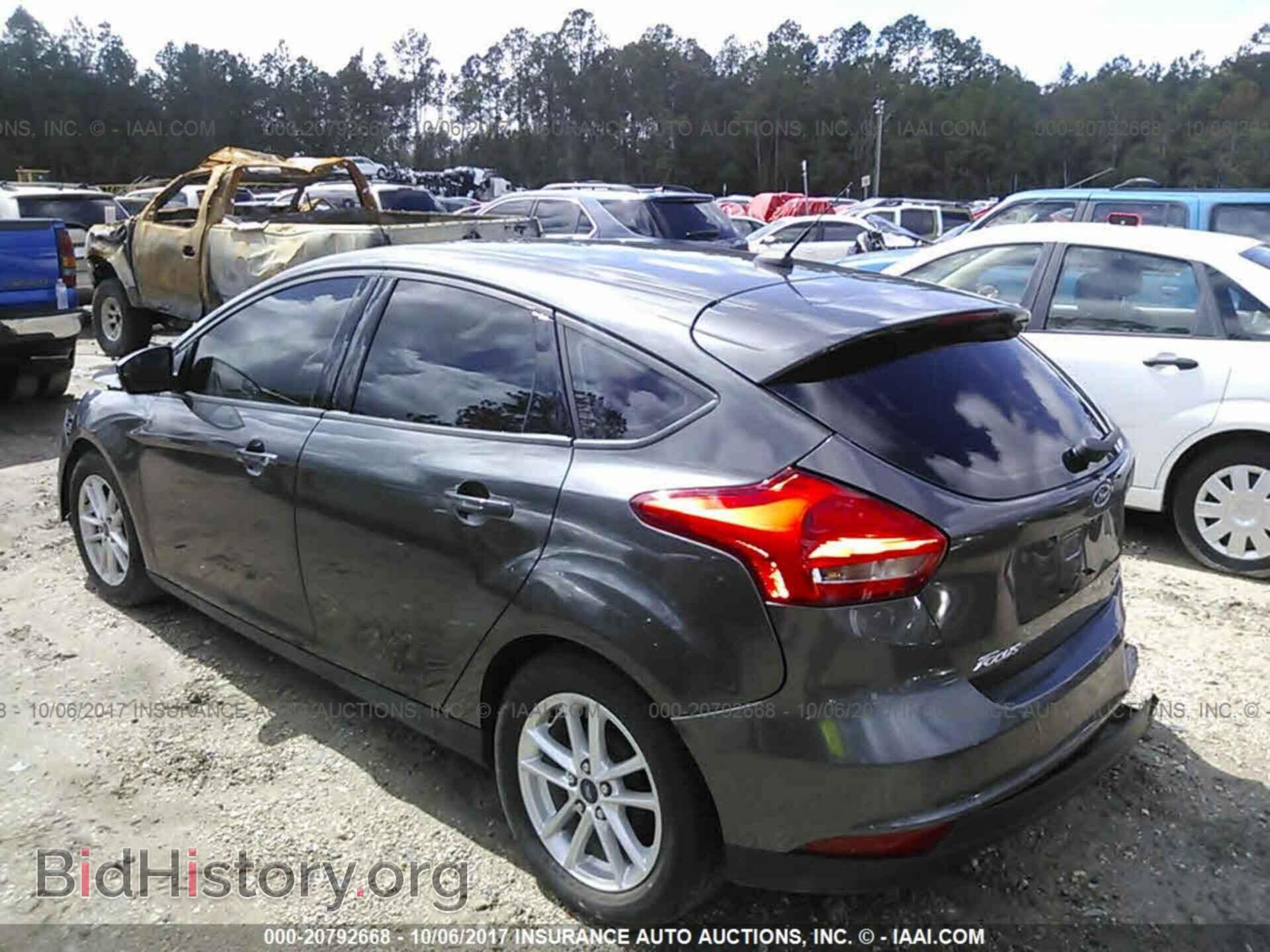 2015 Ford Focus - VIN: 1FADP3K21FL381691 - Photo 3