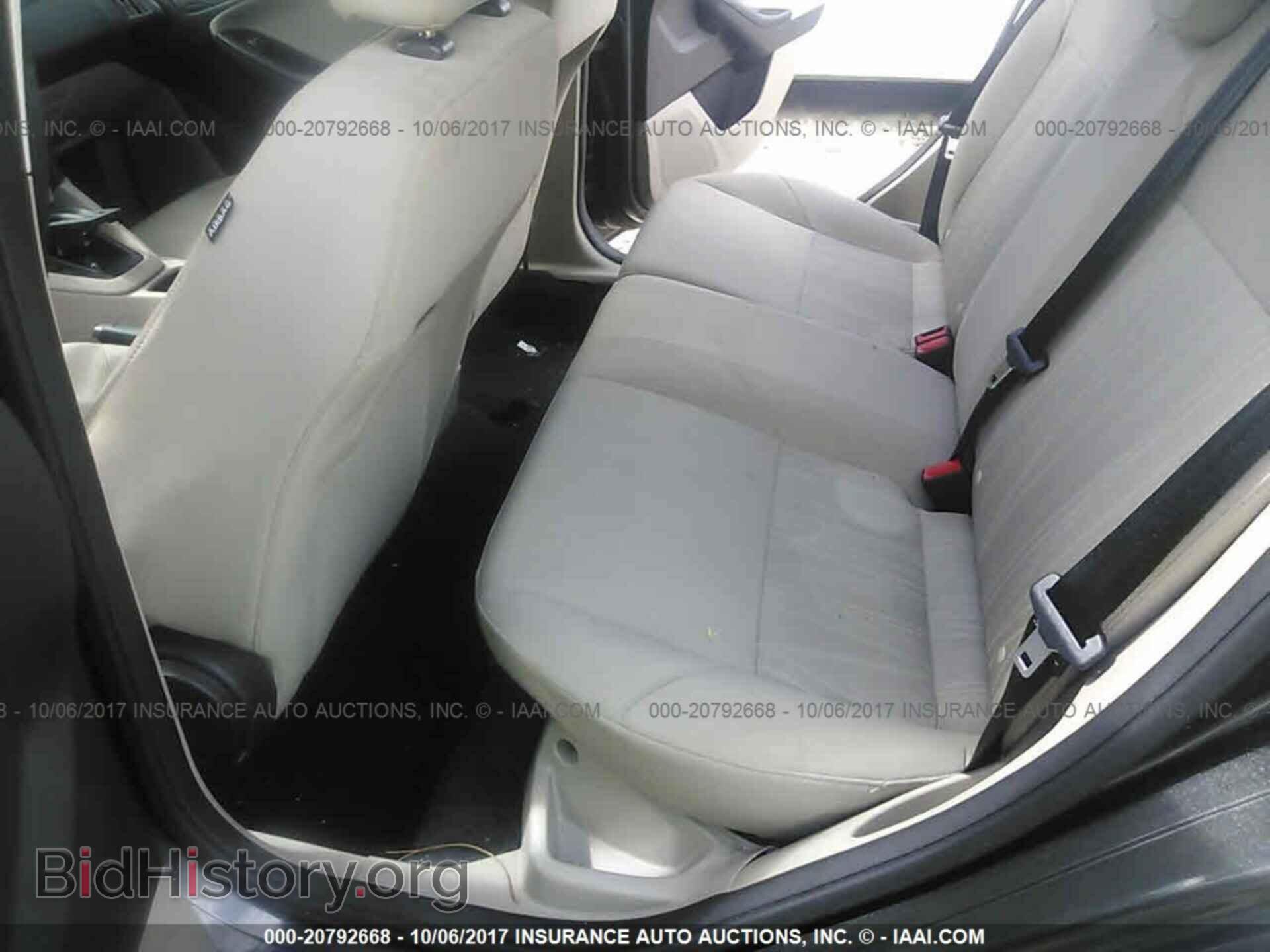 2015 Ford Focus - VIN: 1FADP3K21FL381691 - Photo 8