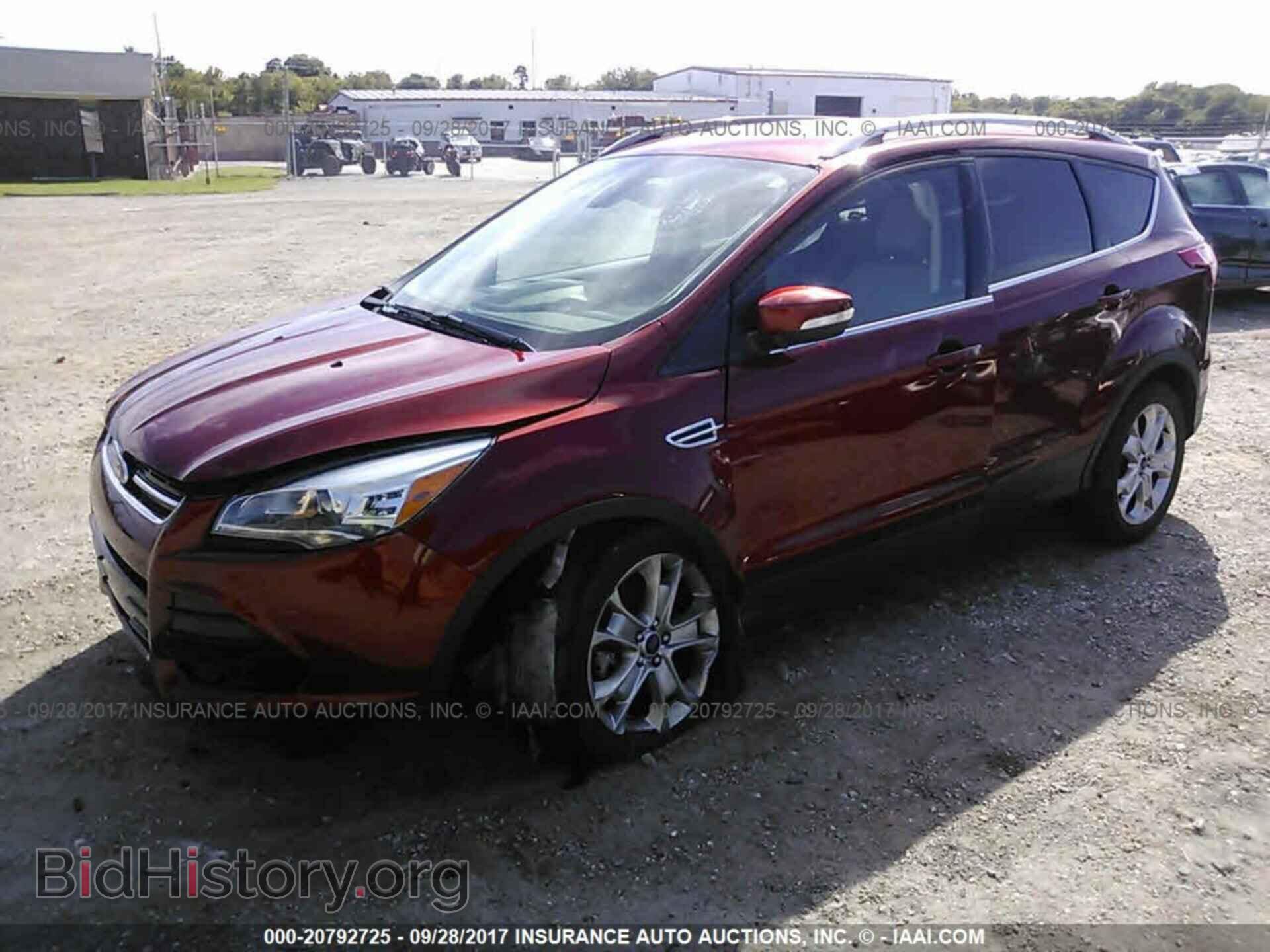 2014 Ford Escape - VIN: 1FMCU0J98EUC42139 - Фото 2